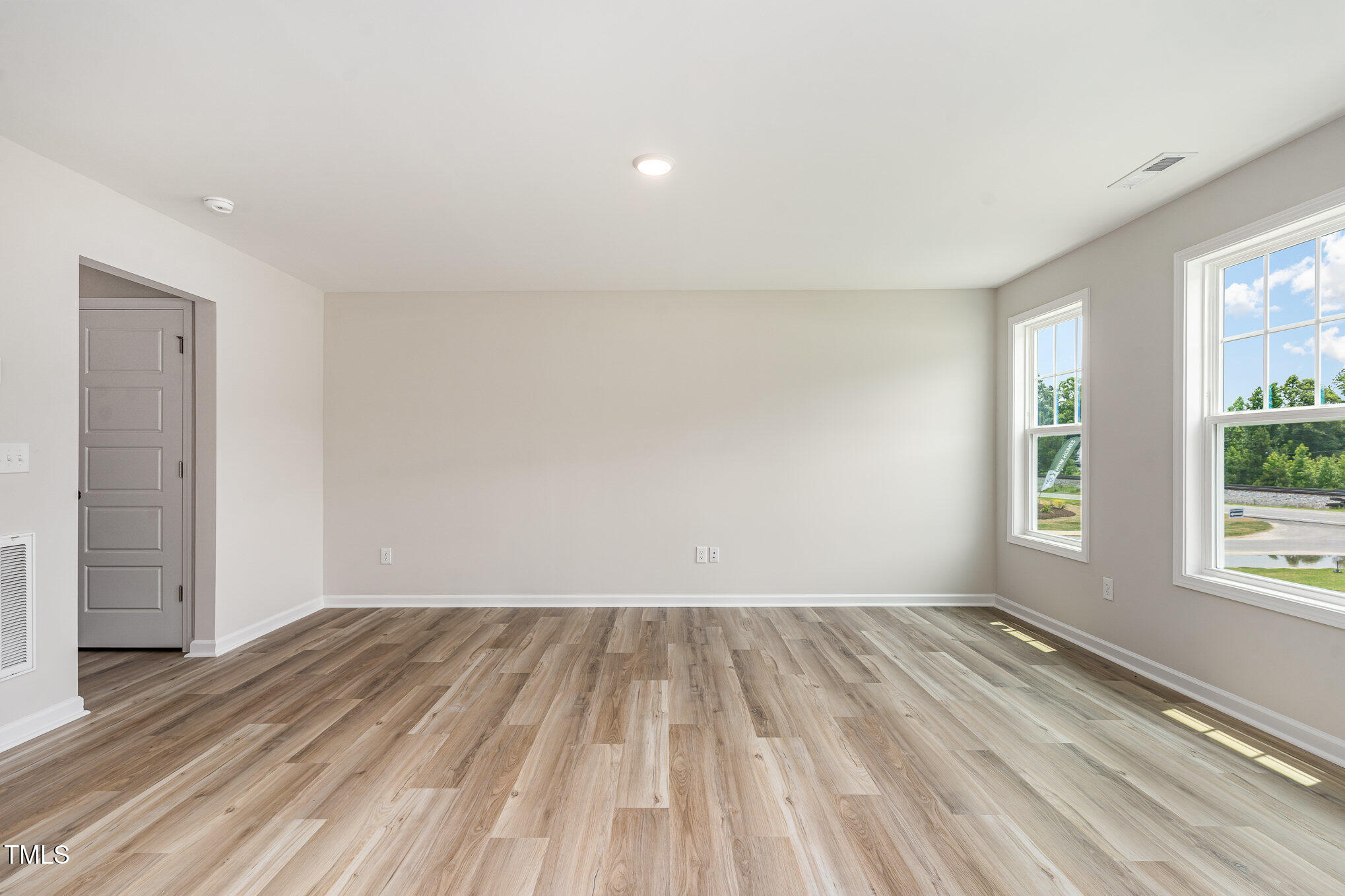 9 W Emily Gardens Drive