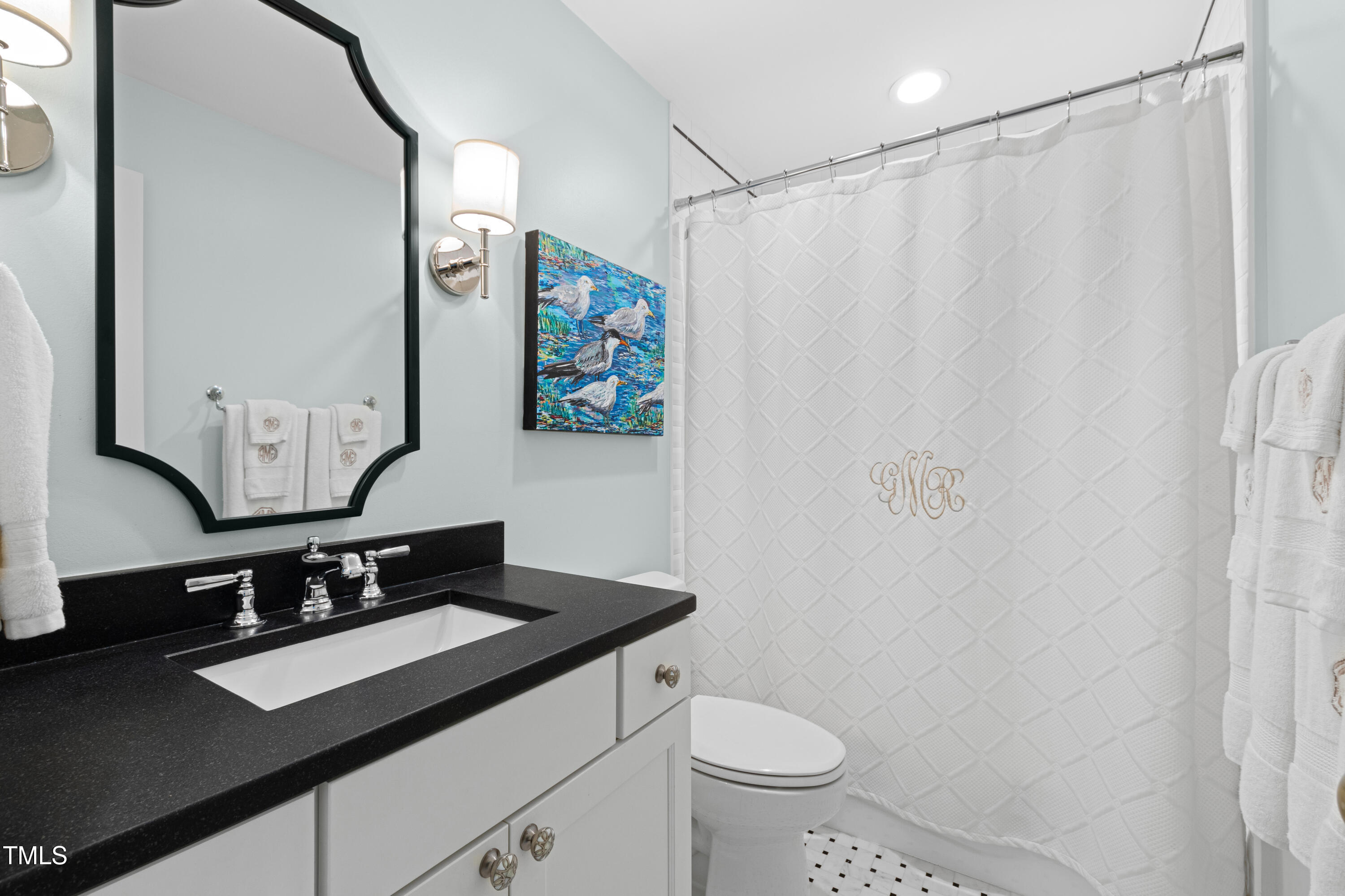 Raleigh, North Carolina 27608, United States, 4 Bedrooms Bedrooms, ,3 BathroomsBathrooms,Residential,Pending,125655