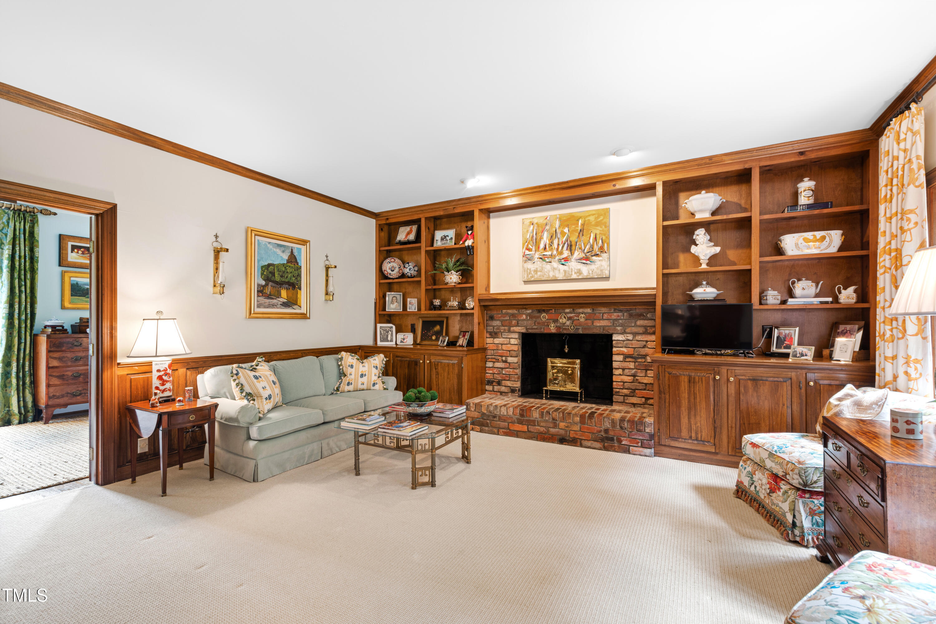 Raleigh, North Carolina 27608, United States, 4 Bedrooms Bedrooms, ,3 BathroomsBathrooms,Residential,Pending,125655