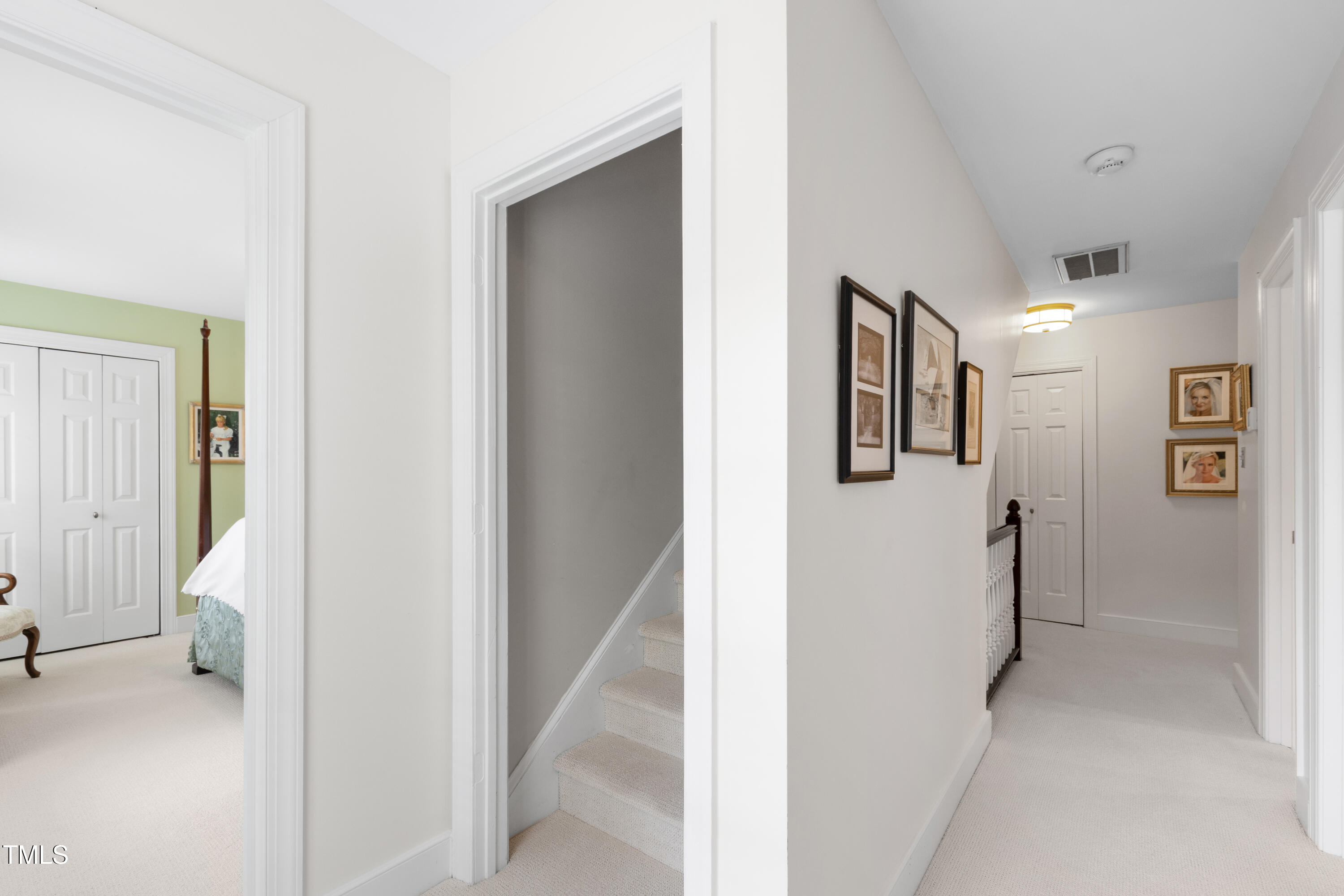 Raleigh, North Carolina 27608, United States, 4 Bedrooms Bedrooms, ,3 BathroomsBathrooms,Residential,Pending,125655