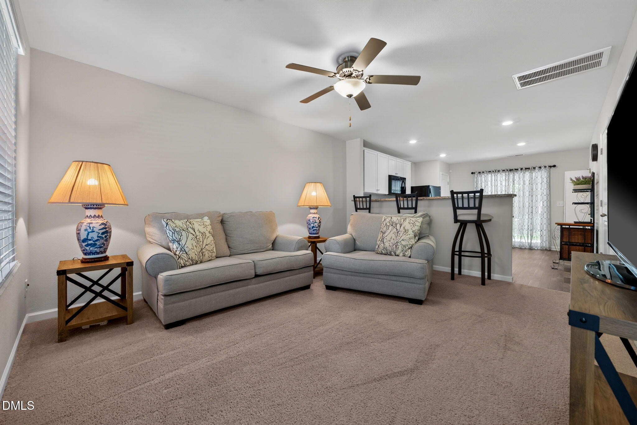 918 E Green Street F105