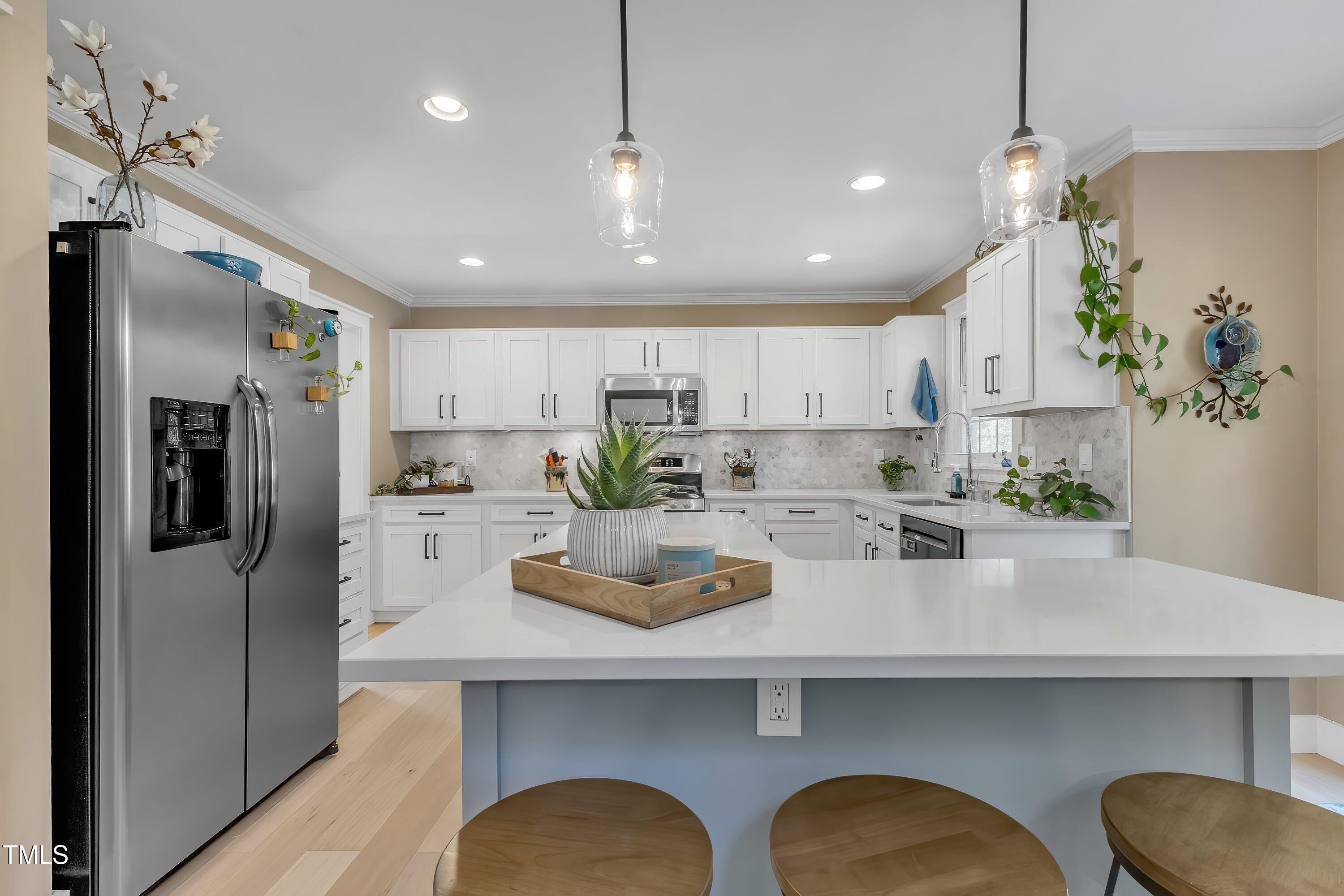 115 E Seve Court