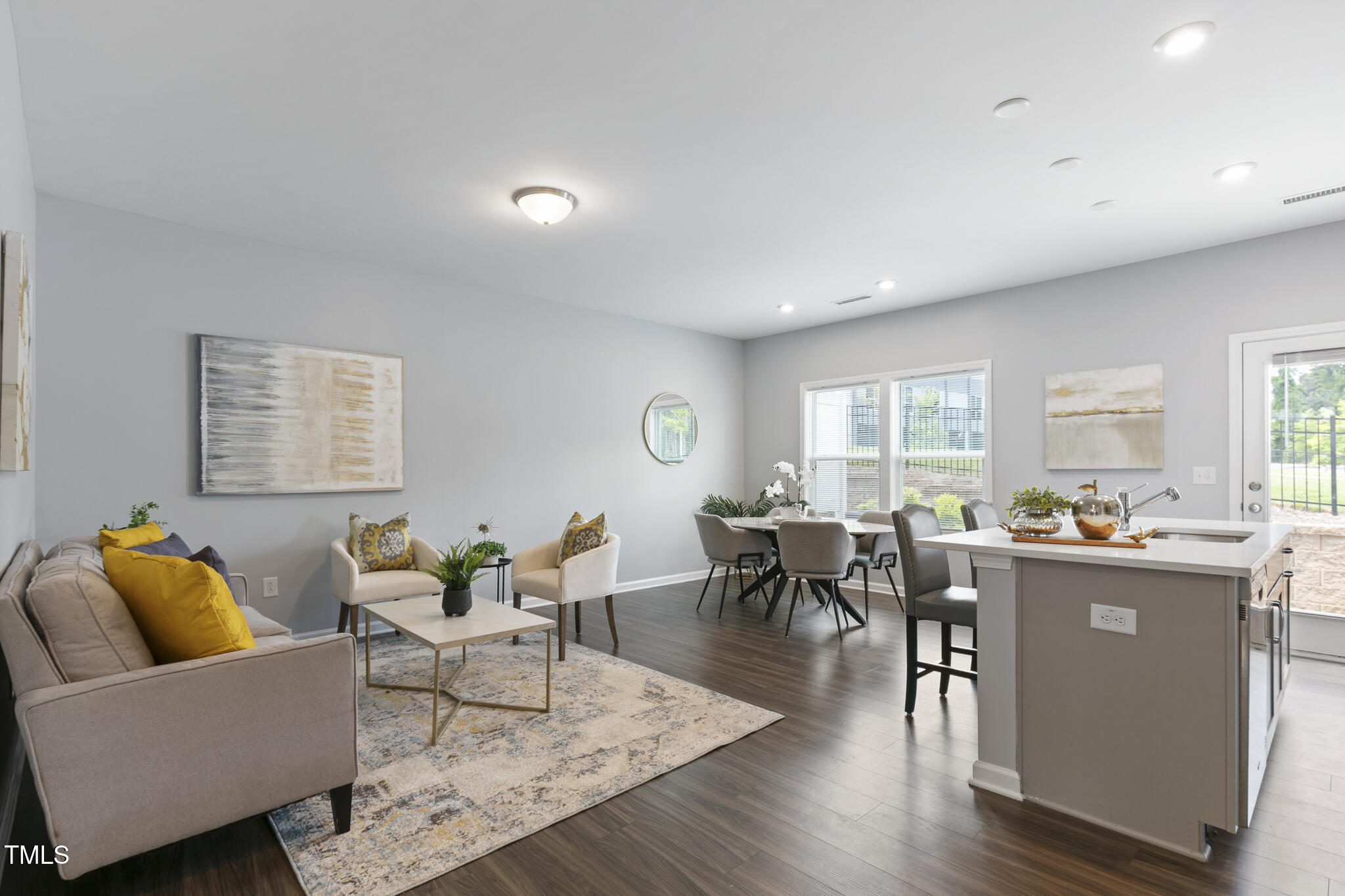 832 Oak Center Drive