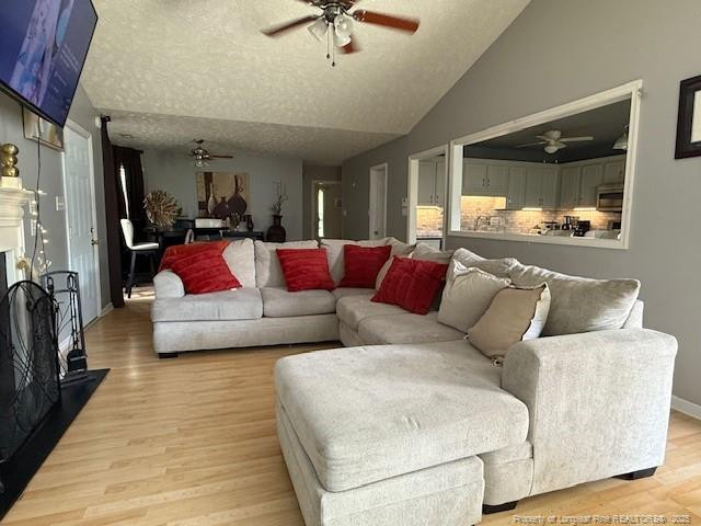 5516 Hall Glen Drive