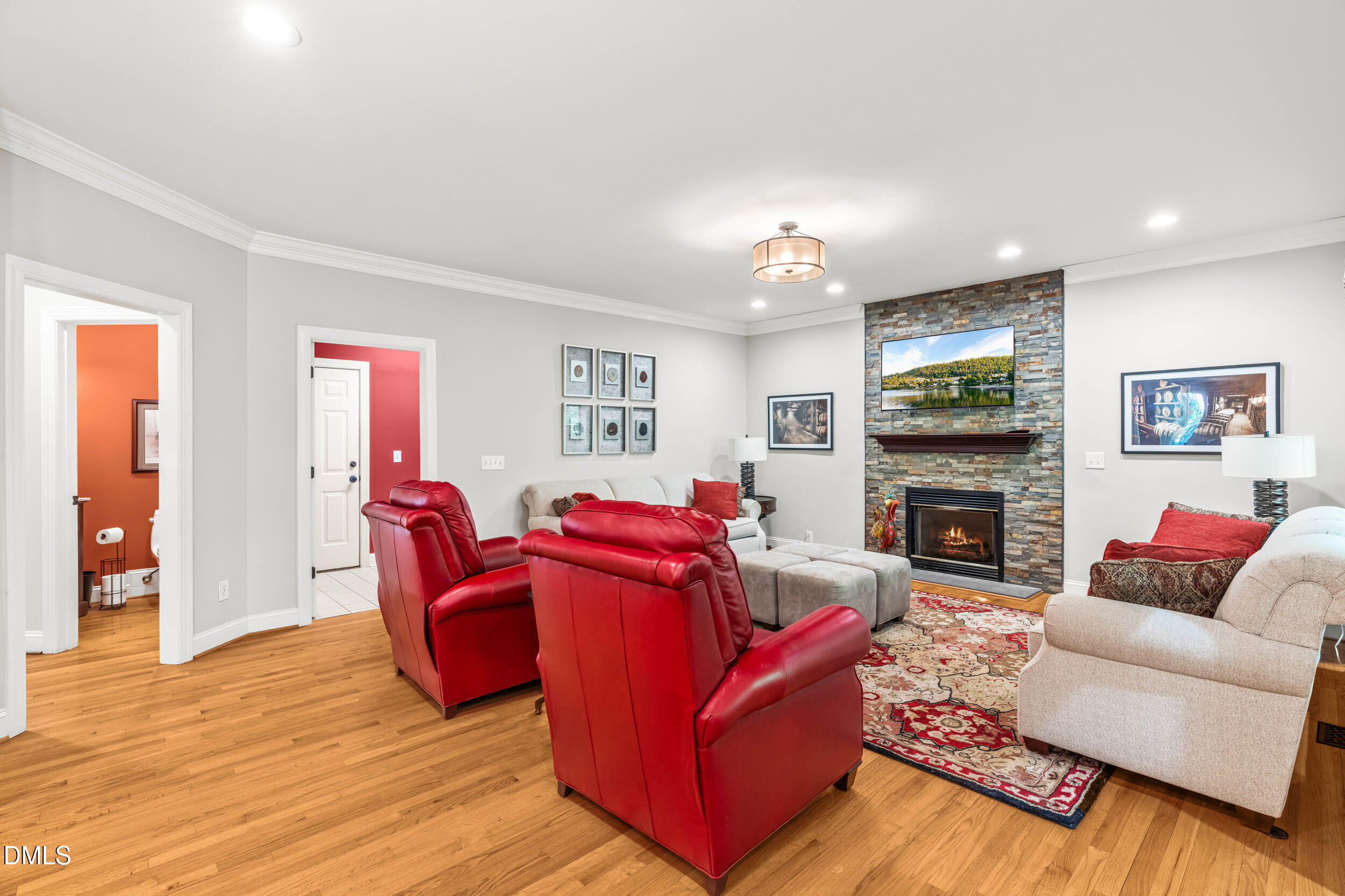 128 Wheatsbury Drive