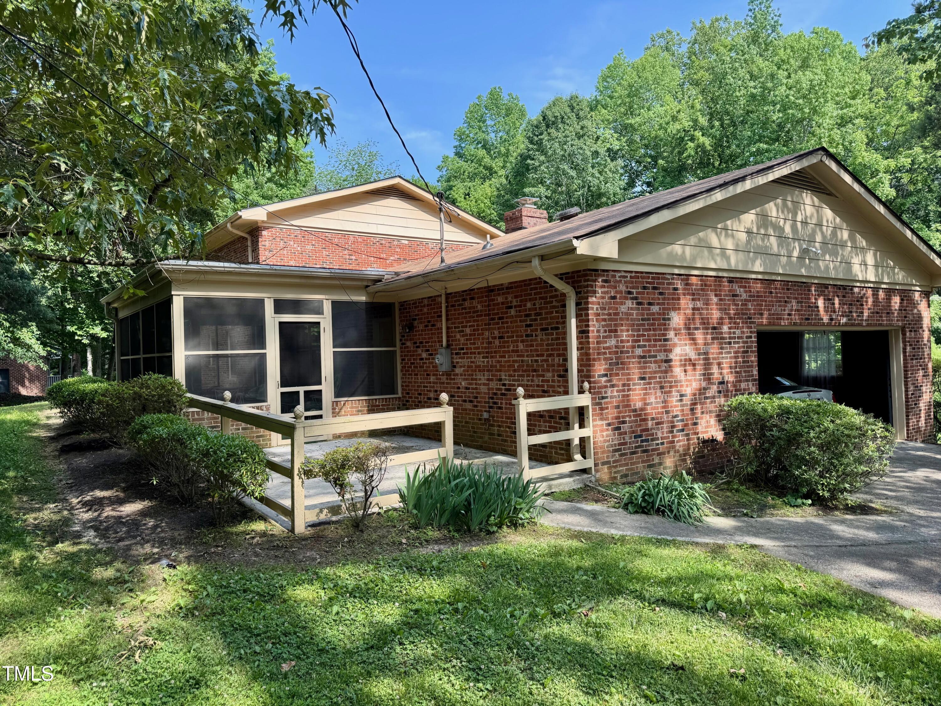 1818 Brookrun Road