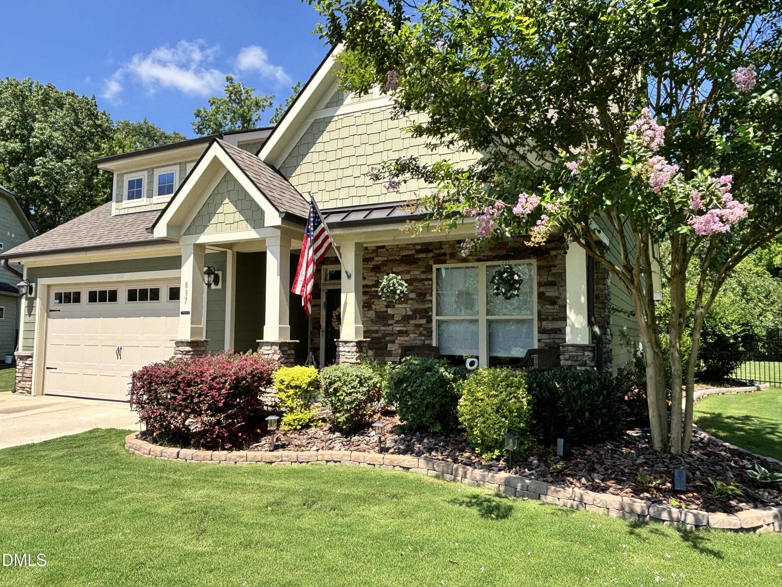 837 Stanly House Street