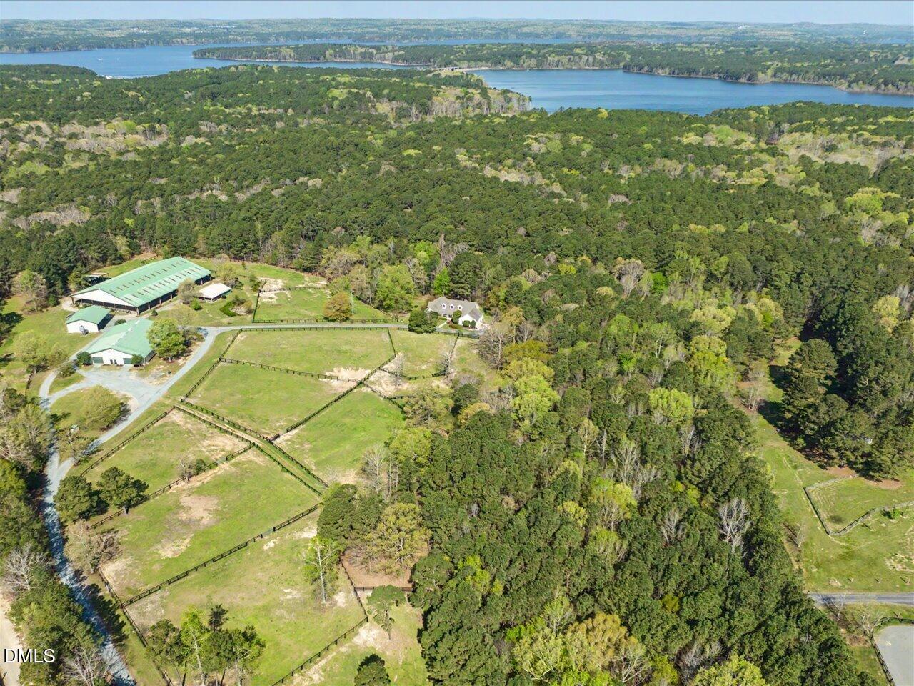 240/310 Ever After Lane