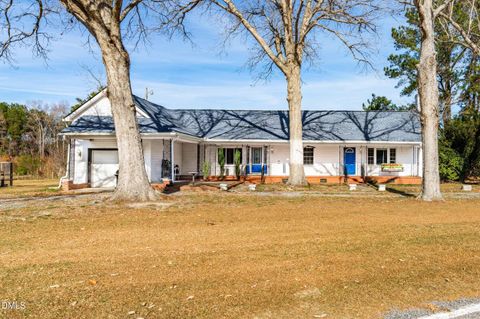 215 Old Stancil Road Kenly NC 27542