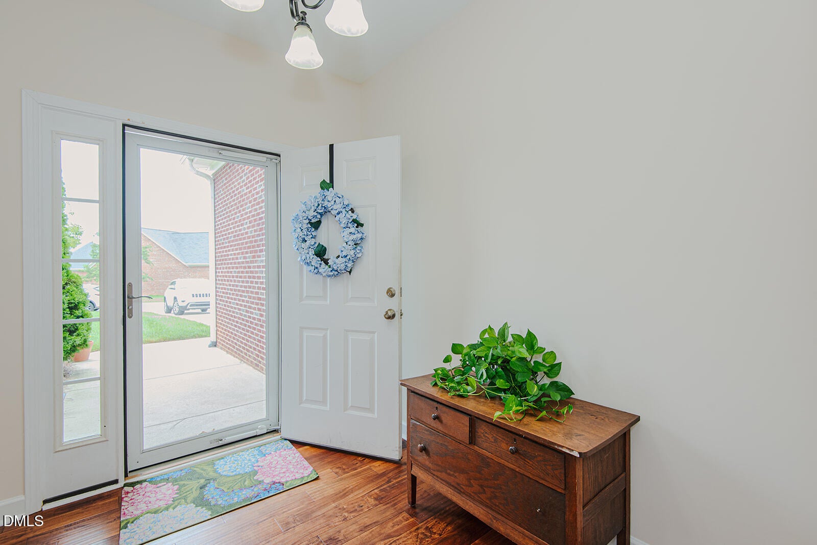 2509 Longshadow Drive