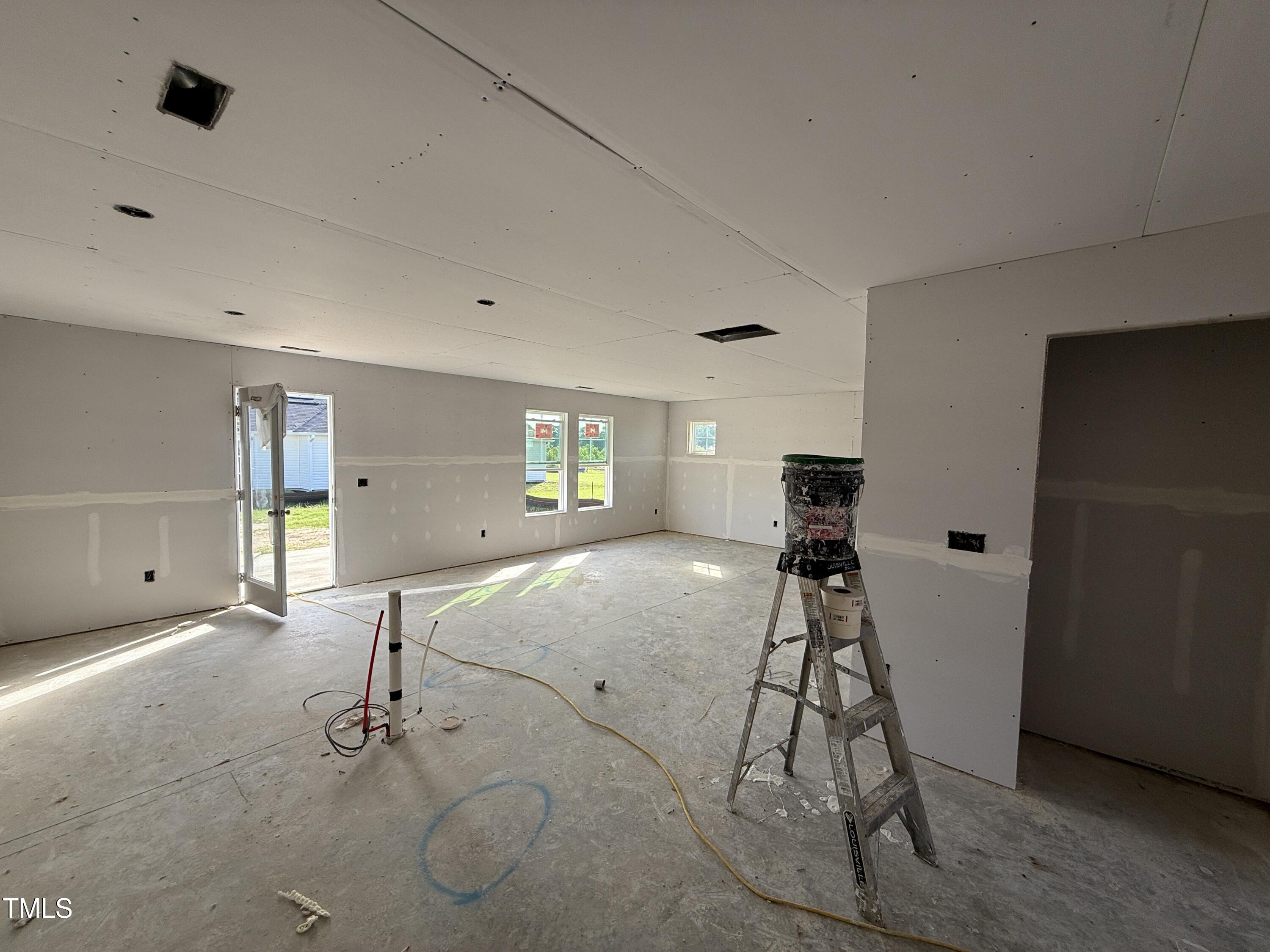 40 W Emily Gardens Drive