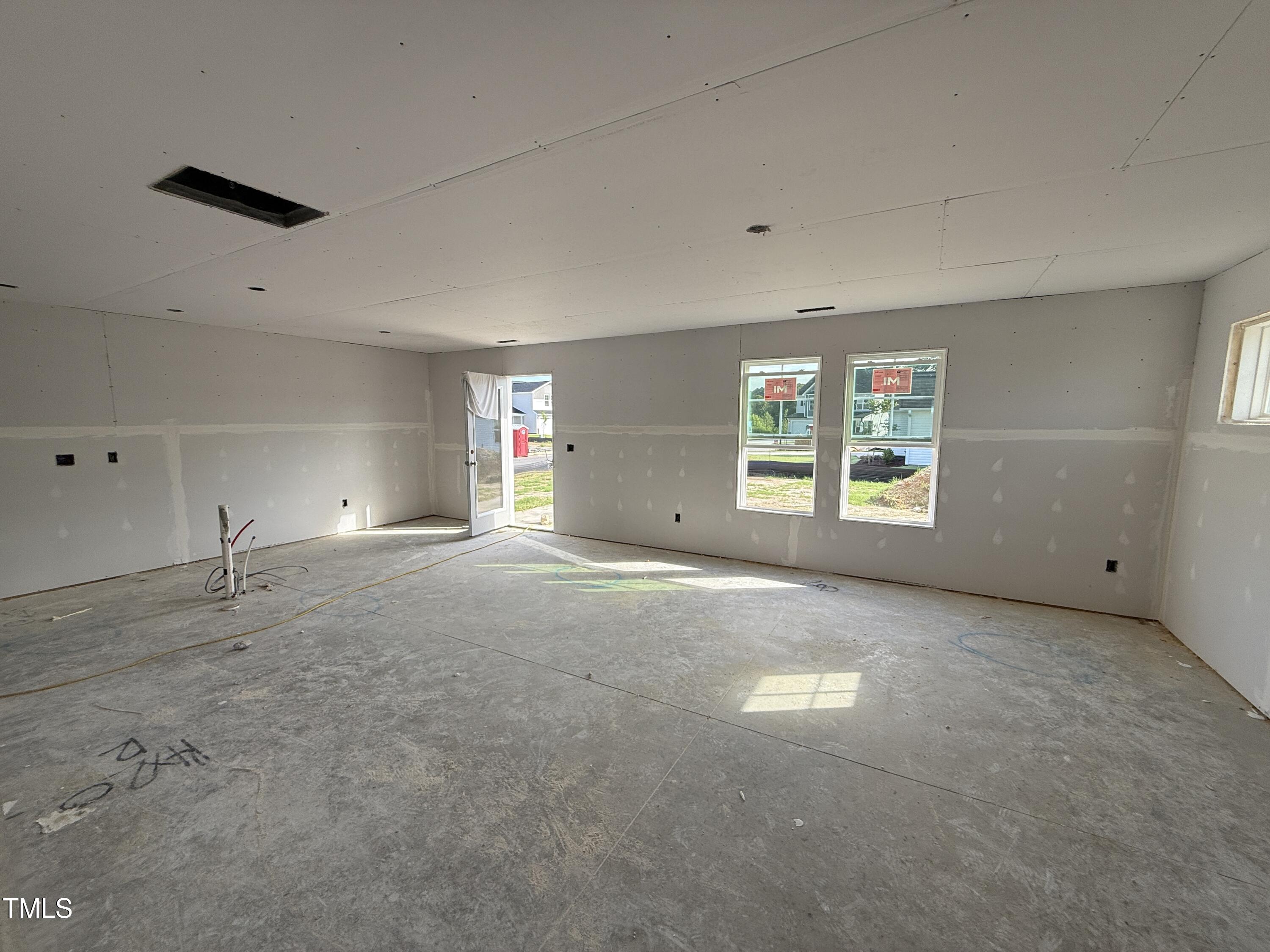 40 W Emily Gardens Drive