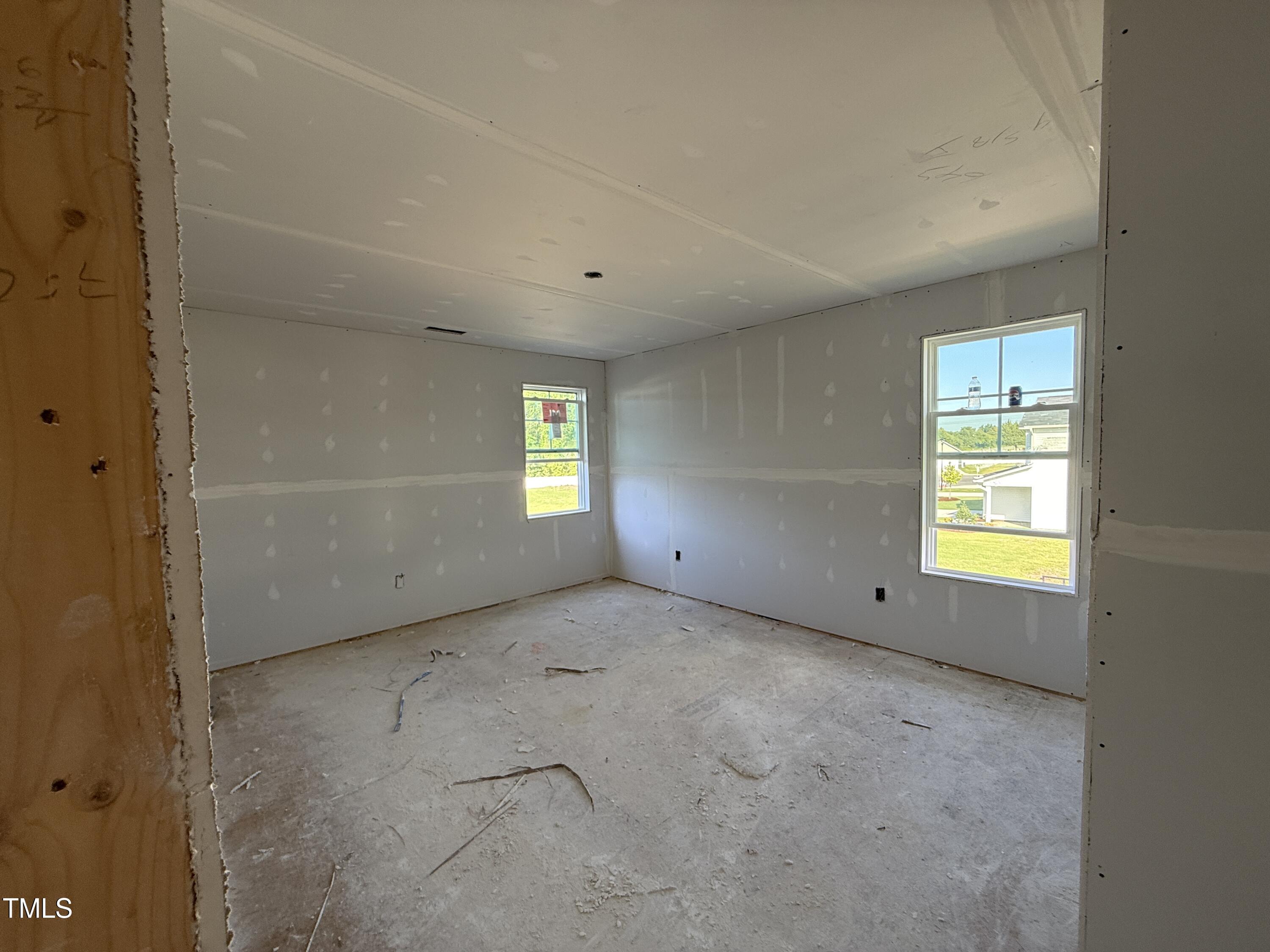 40 W Emily Gardens Drive
