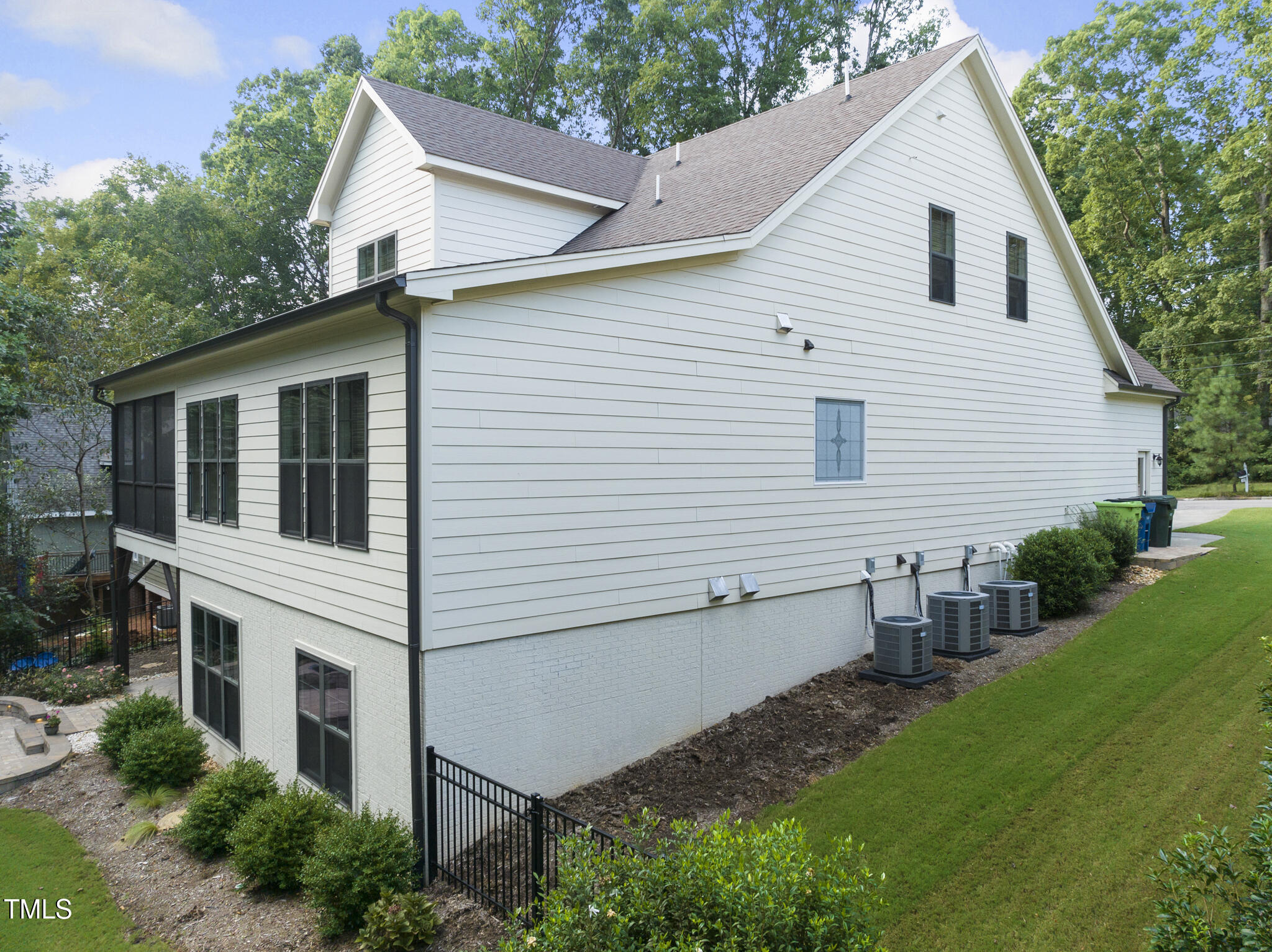1005 Collins Drive