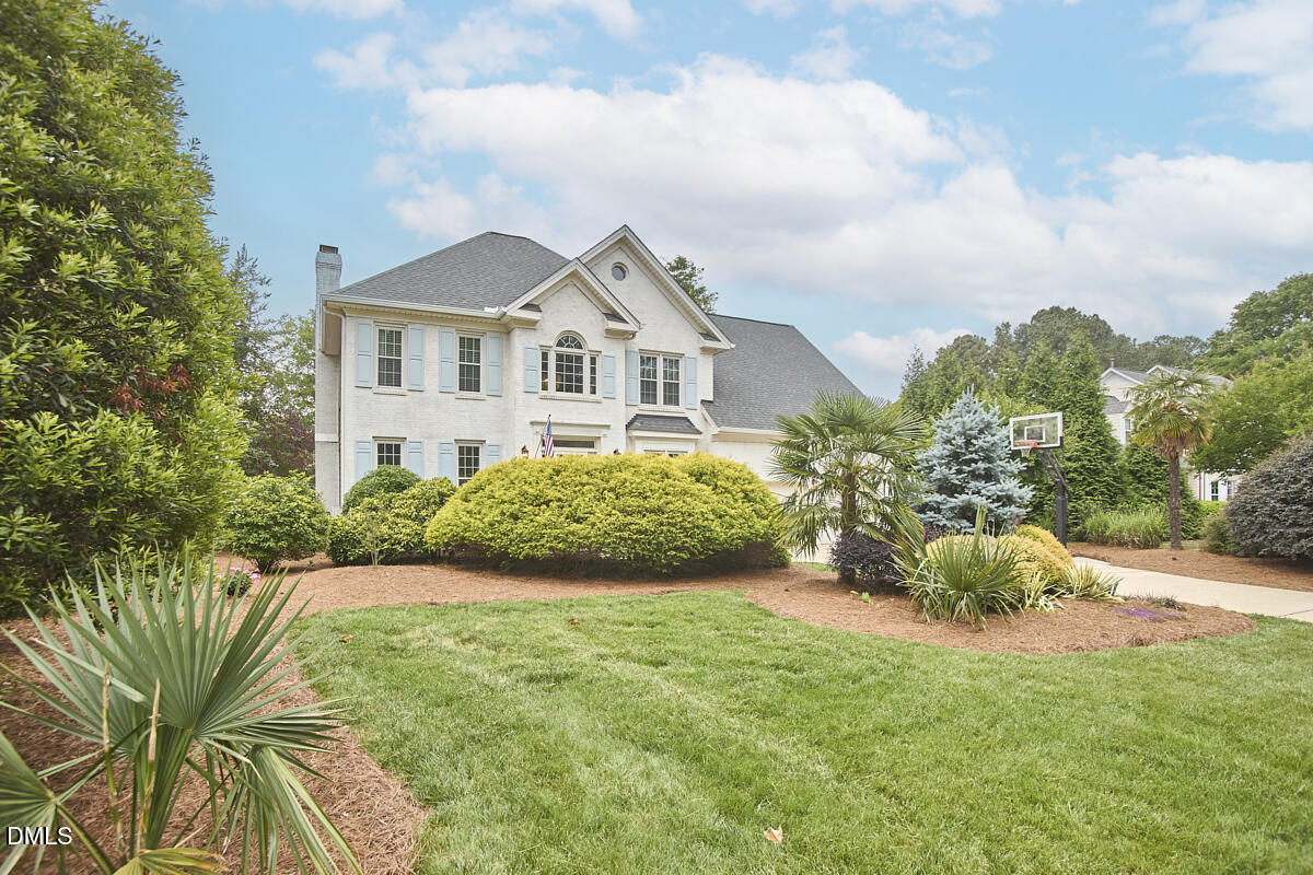 105 Weatherly Place