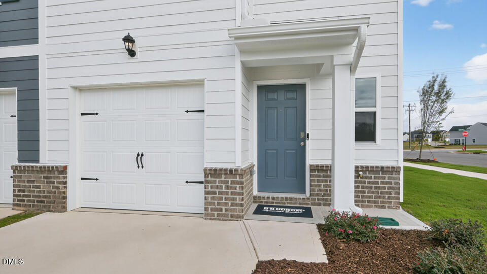 536 Stream Walk Crossing