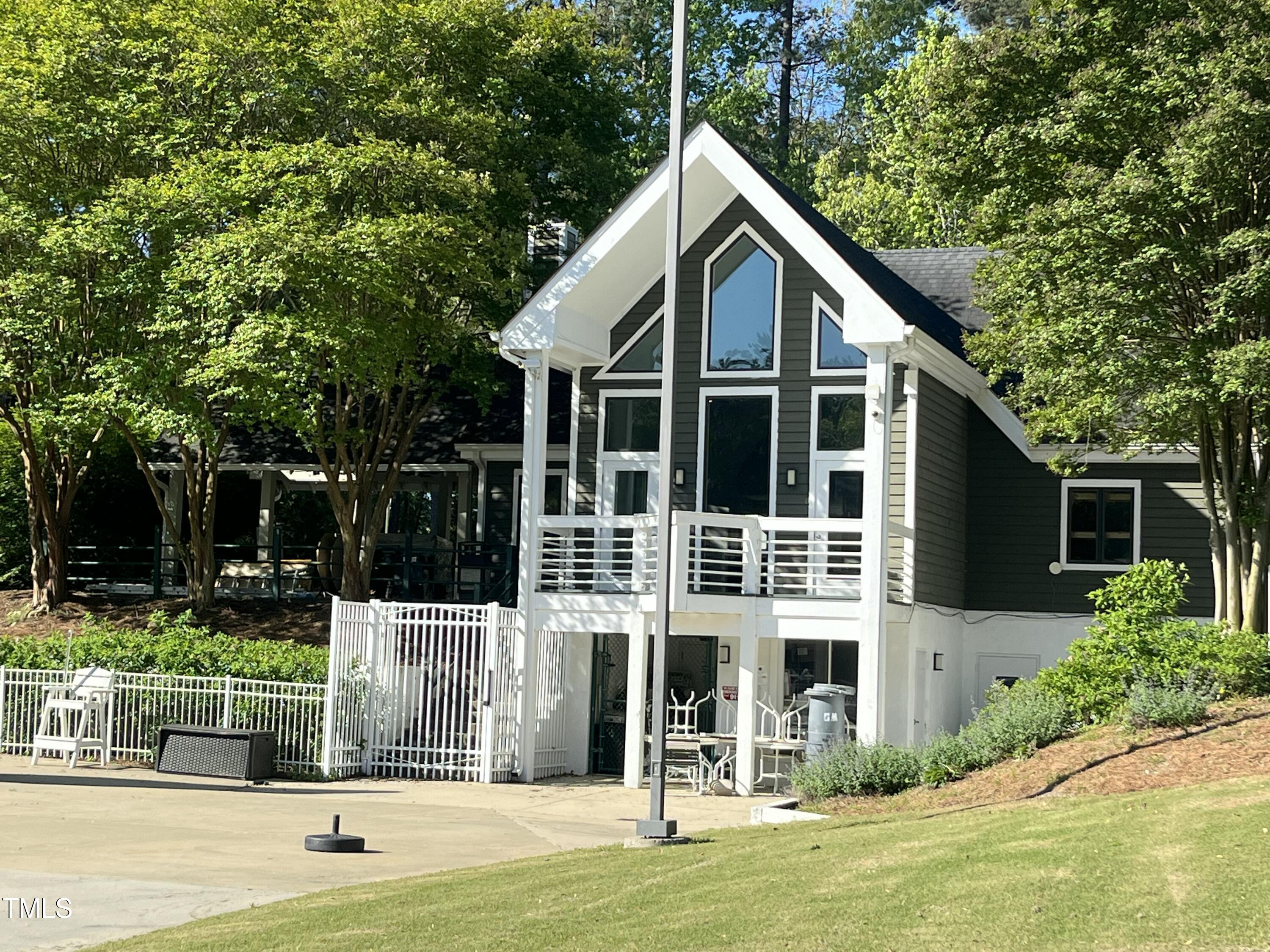 Raleigh, North Carolina 27604, United States, 3 Bedrooms Bedrooms, ,2 BathroomsBathrooms,Residential,Pending,114543