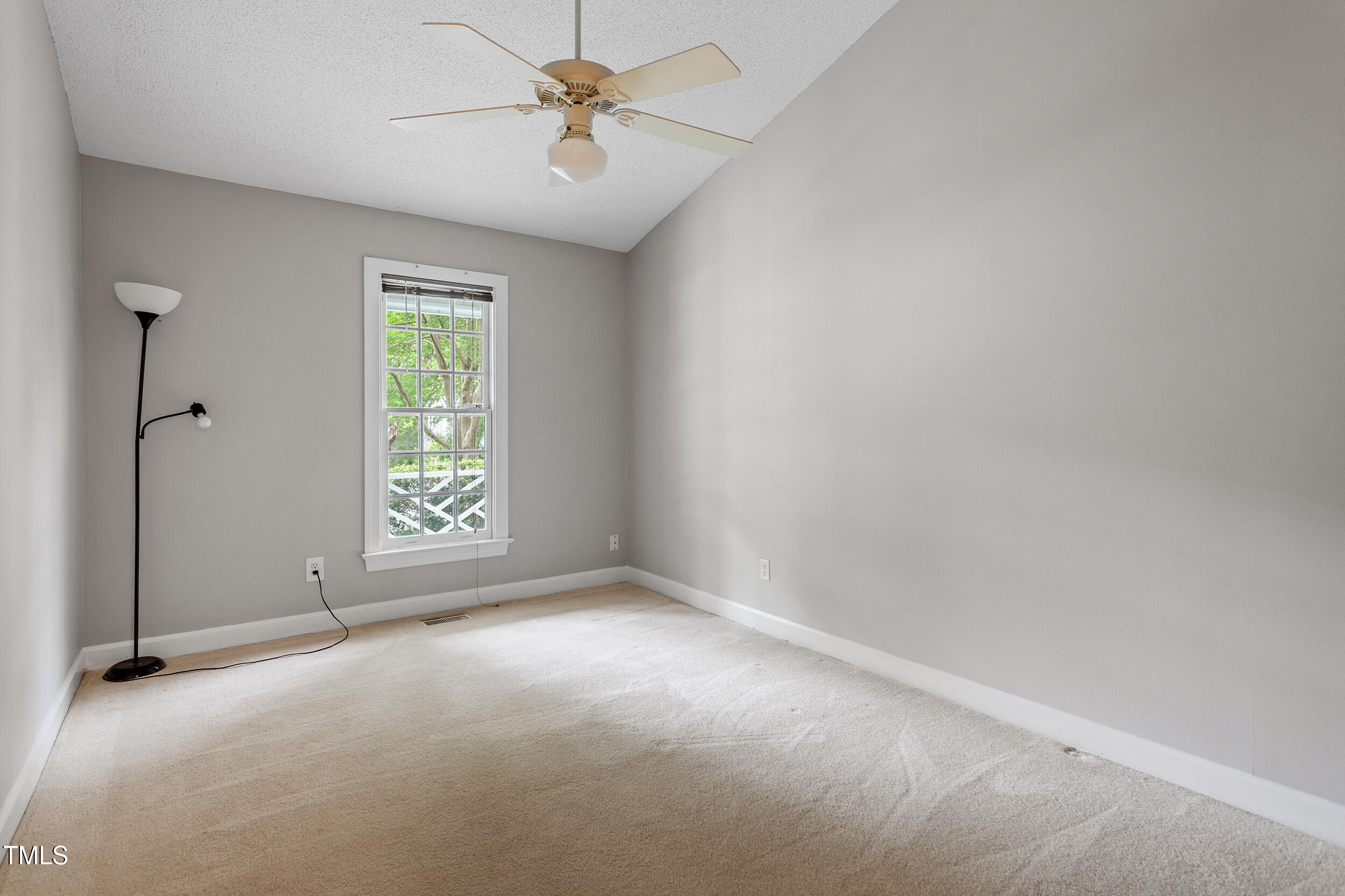 Raleigh, North Carolina 27604, United States, 3 Bedrooms Bedrooms, ,2 BathroomsBathrooms,Residential,Pending,114543