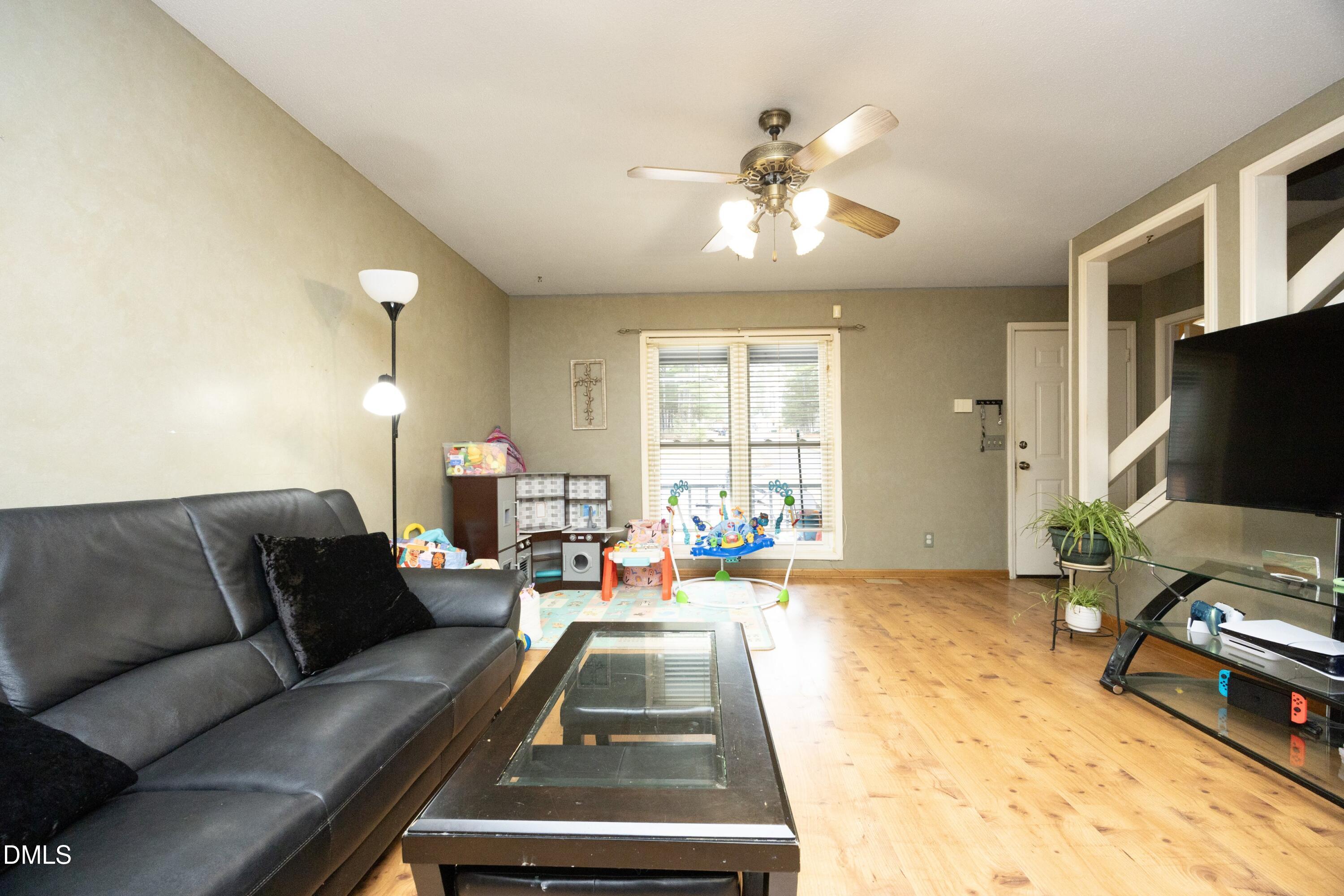 1207 Fernridge Drive