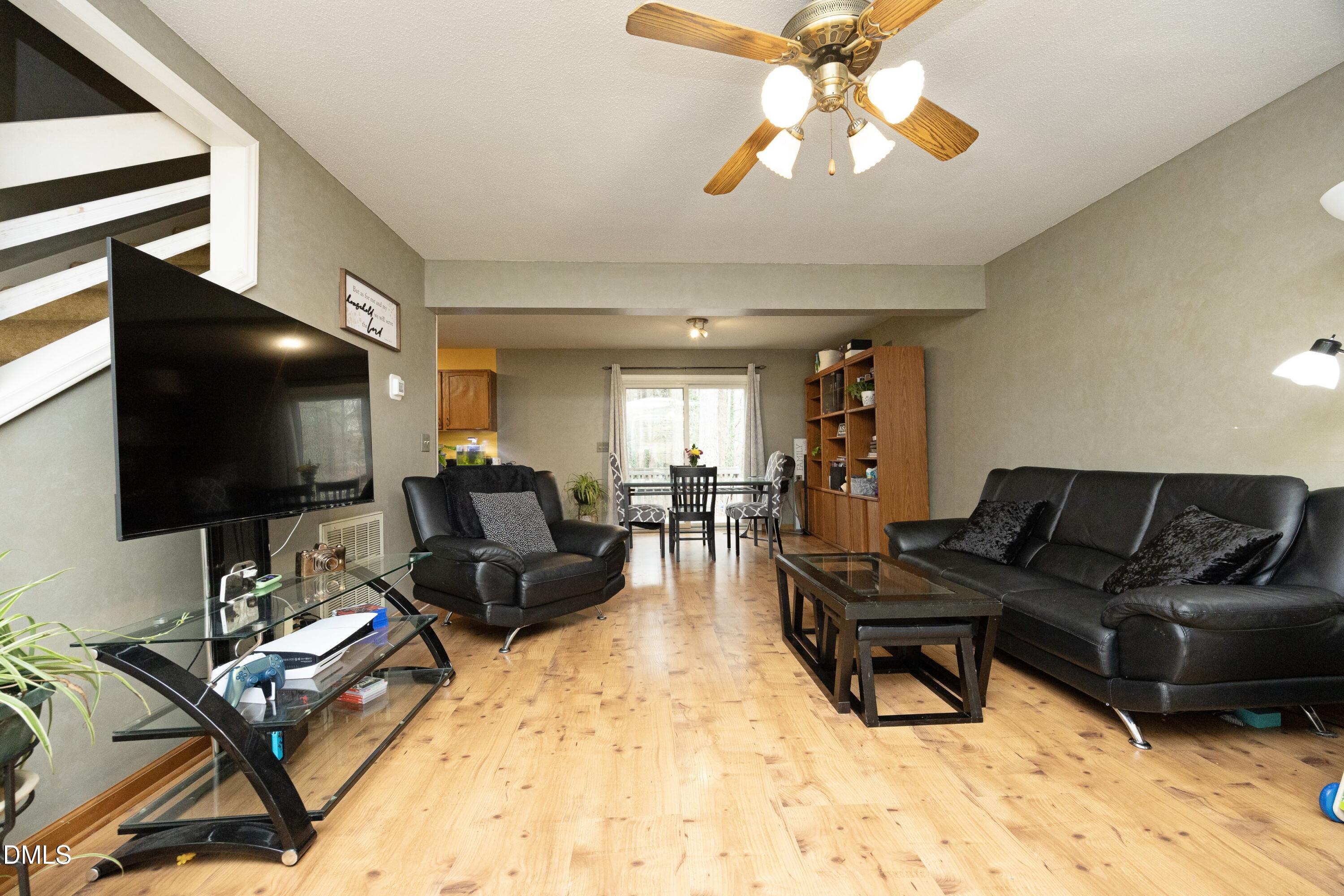 1207 Fernridge Drive