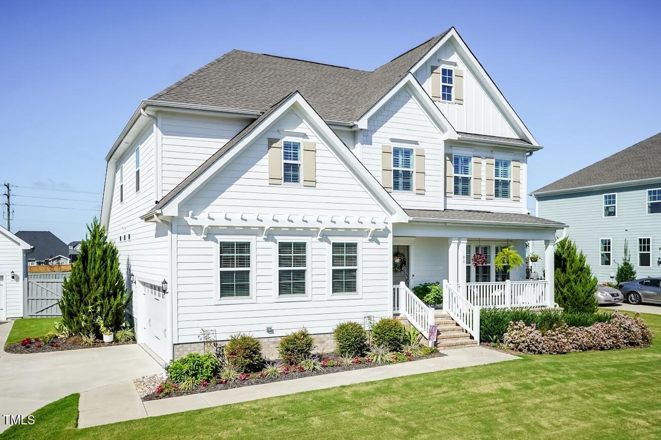 82 Dungannon Loop