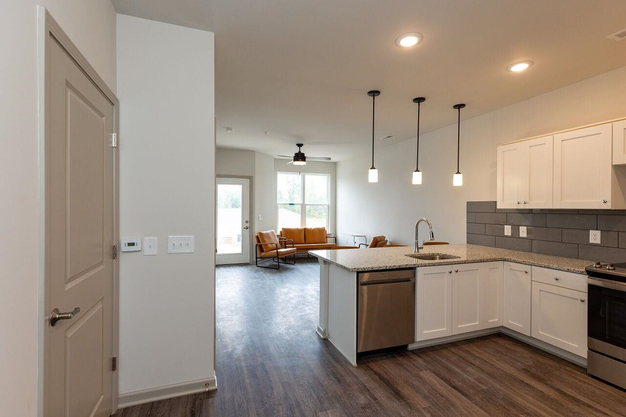 2202 Gathering Square Court