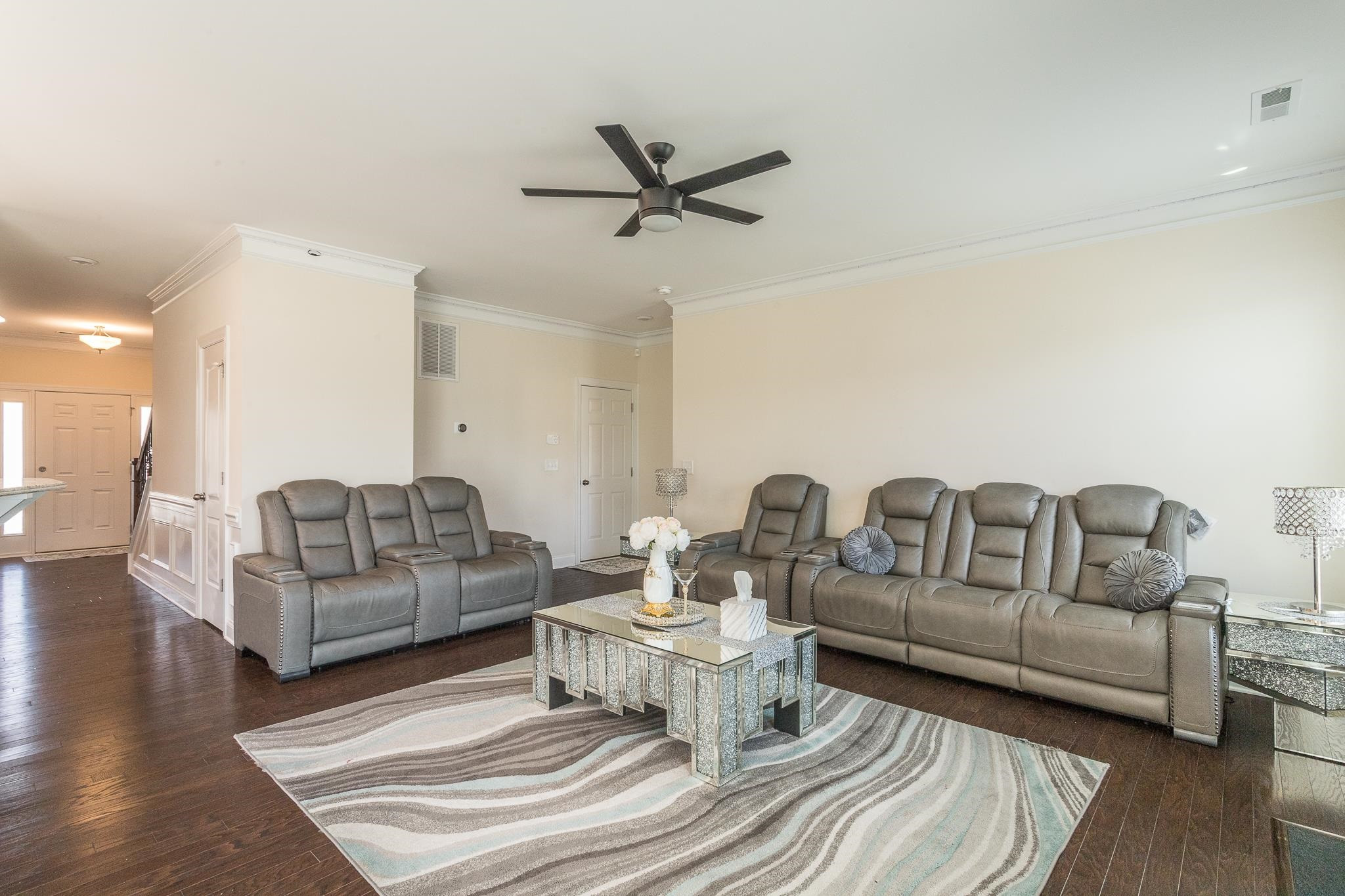 1102 Dartmouth Drive