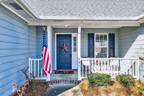 A home in Raeford