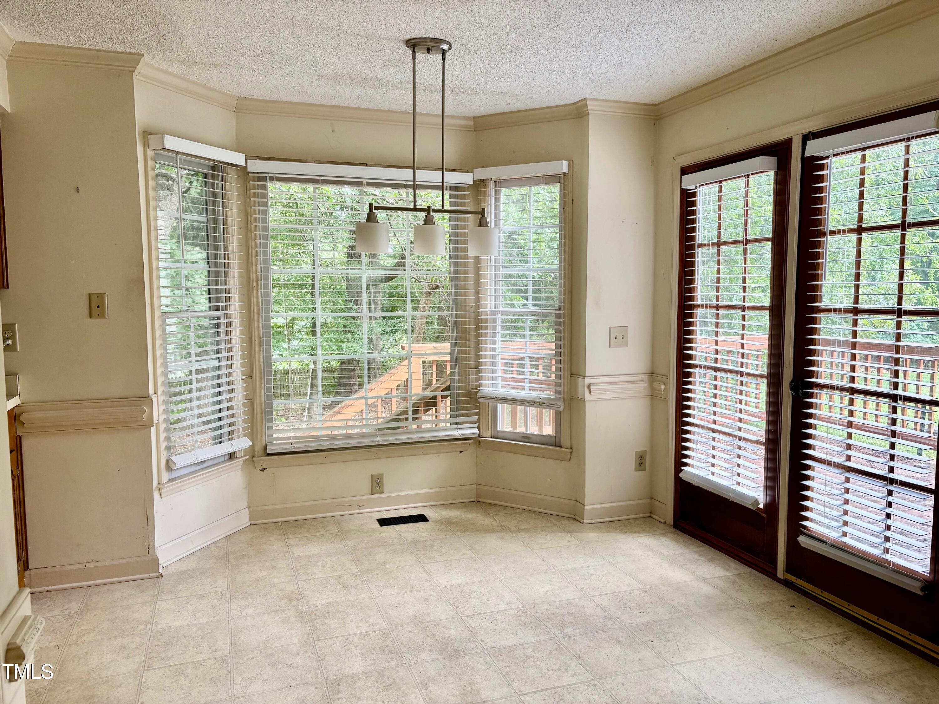 3417 Cottonwood Drive