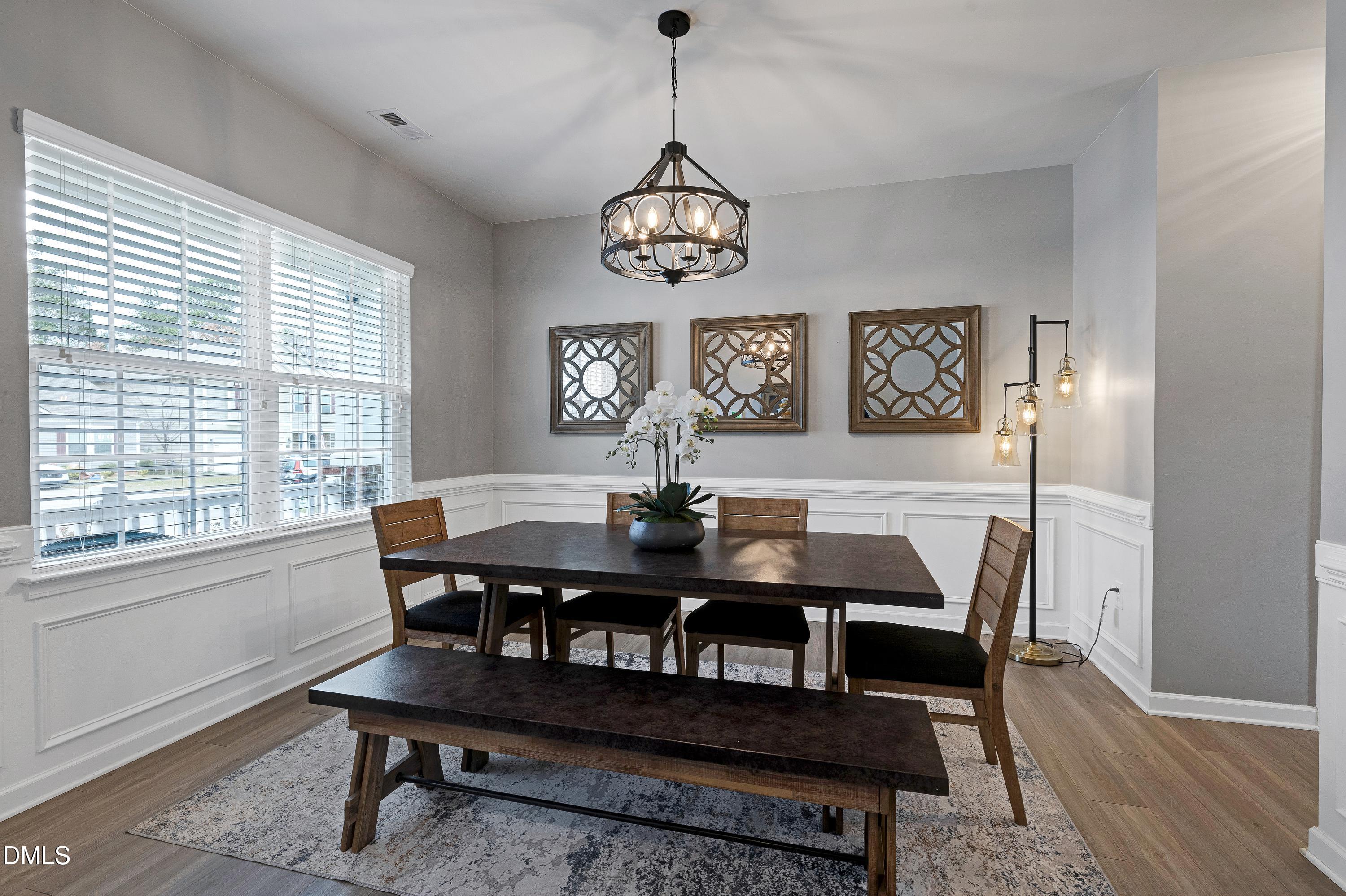 100 N Great White Way