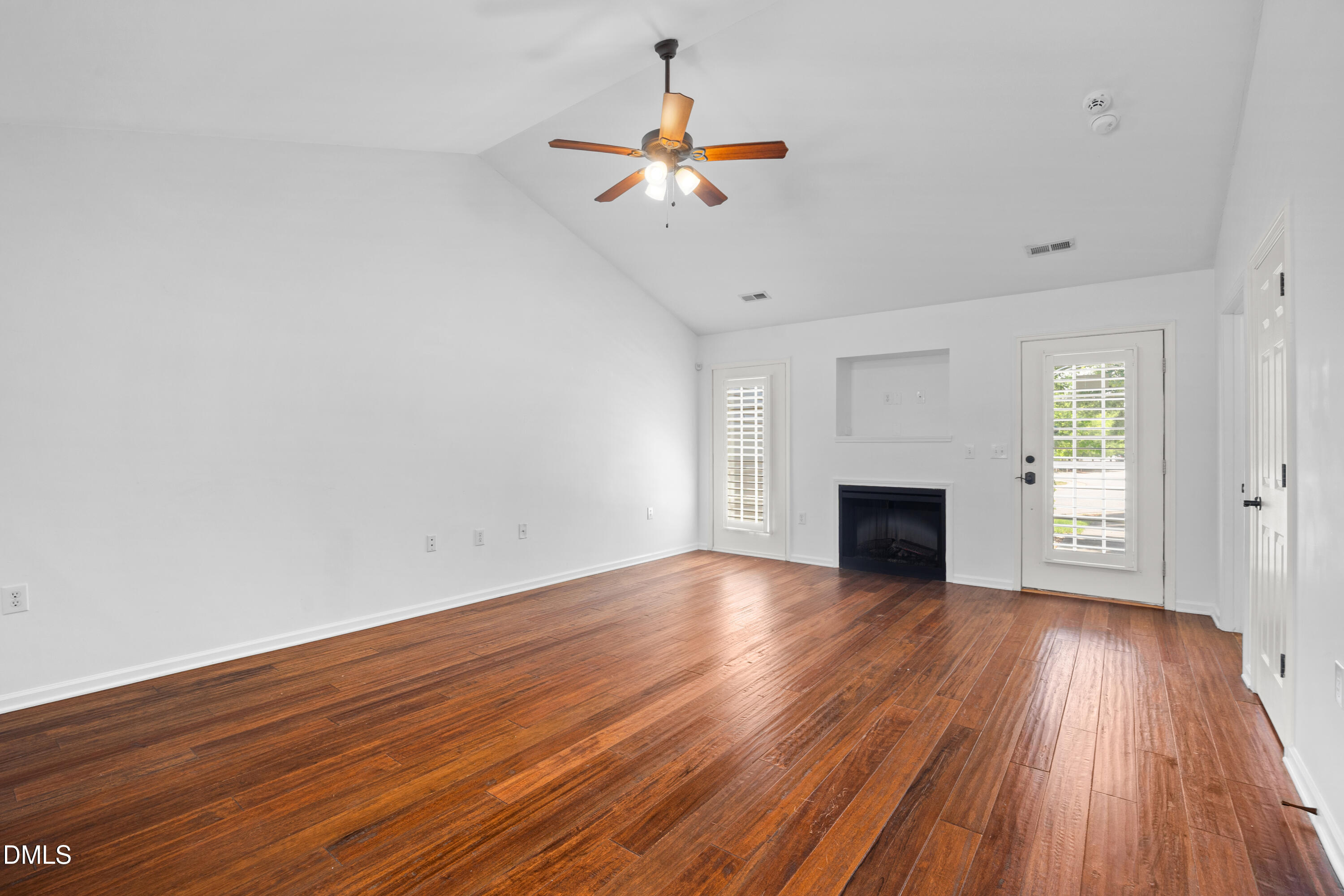 11301 Clubhaven Place 100