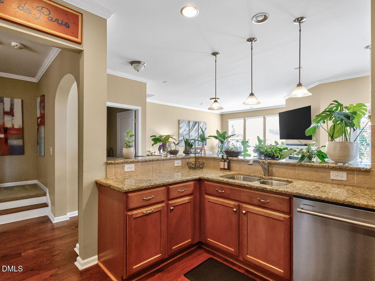 9328 Wooden Road