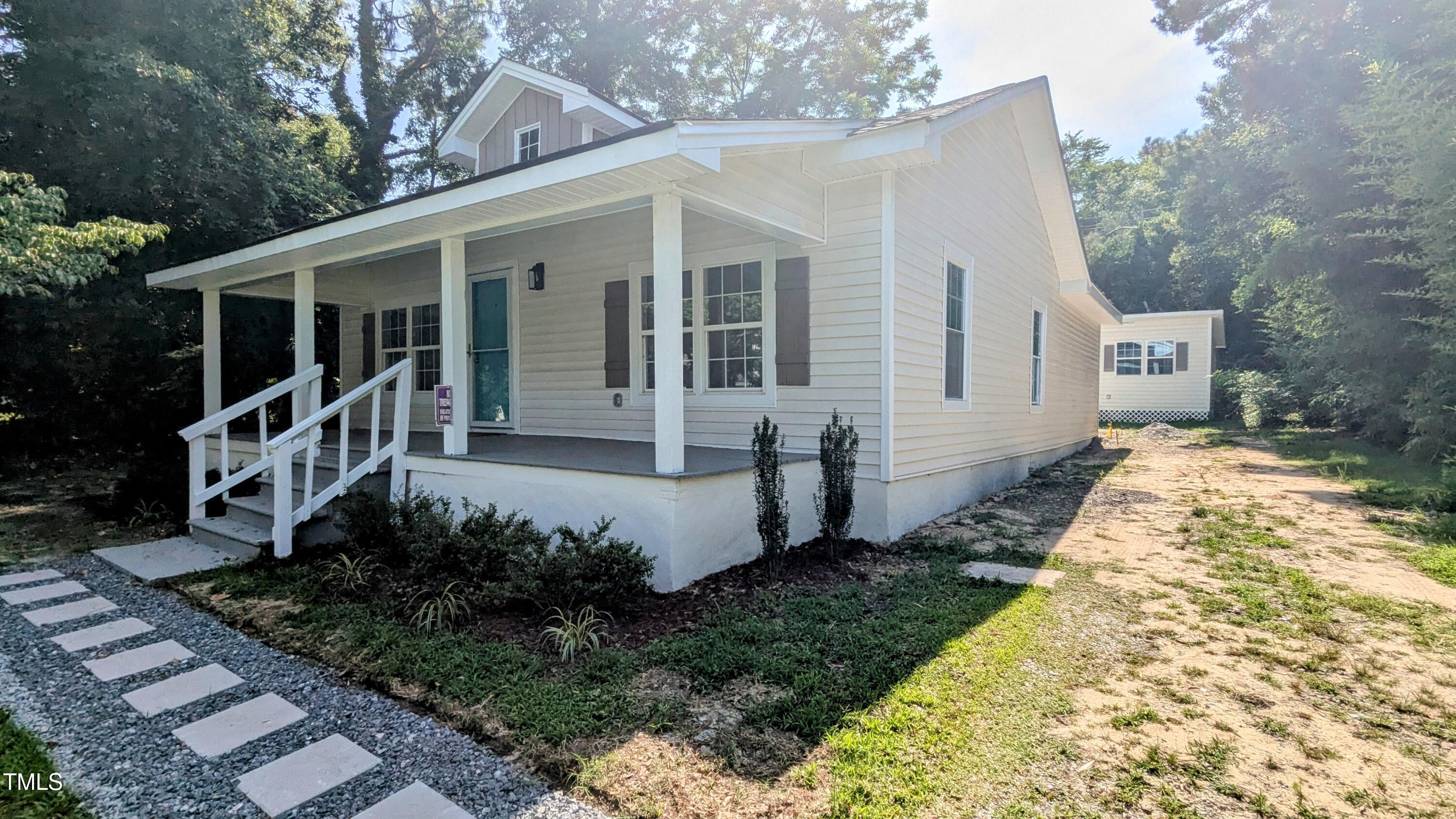 109 N Dunn Street