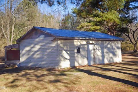 Single Family Residence in Wilson NC 5019 White Oak Loop 35.jpg