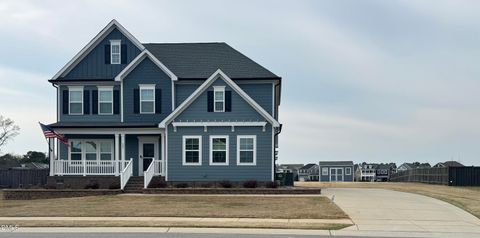 Photo of 131 E Wellesley Drive, Clayton, NC 27520 (MLS # 10157158)