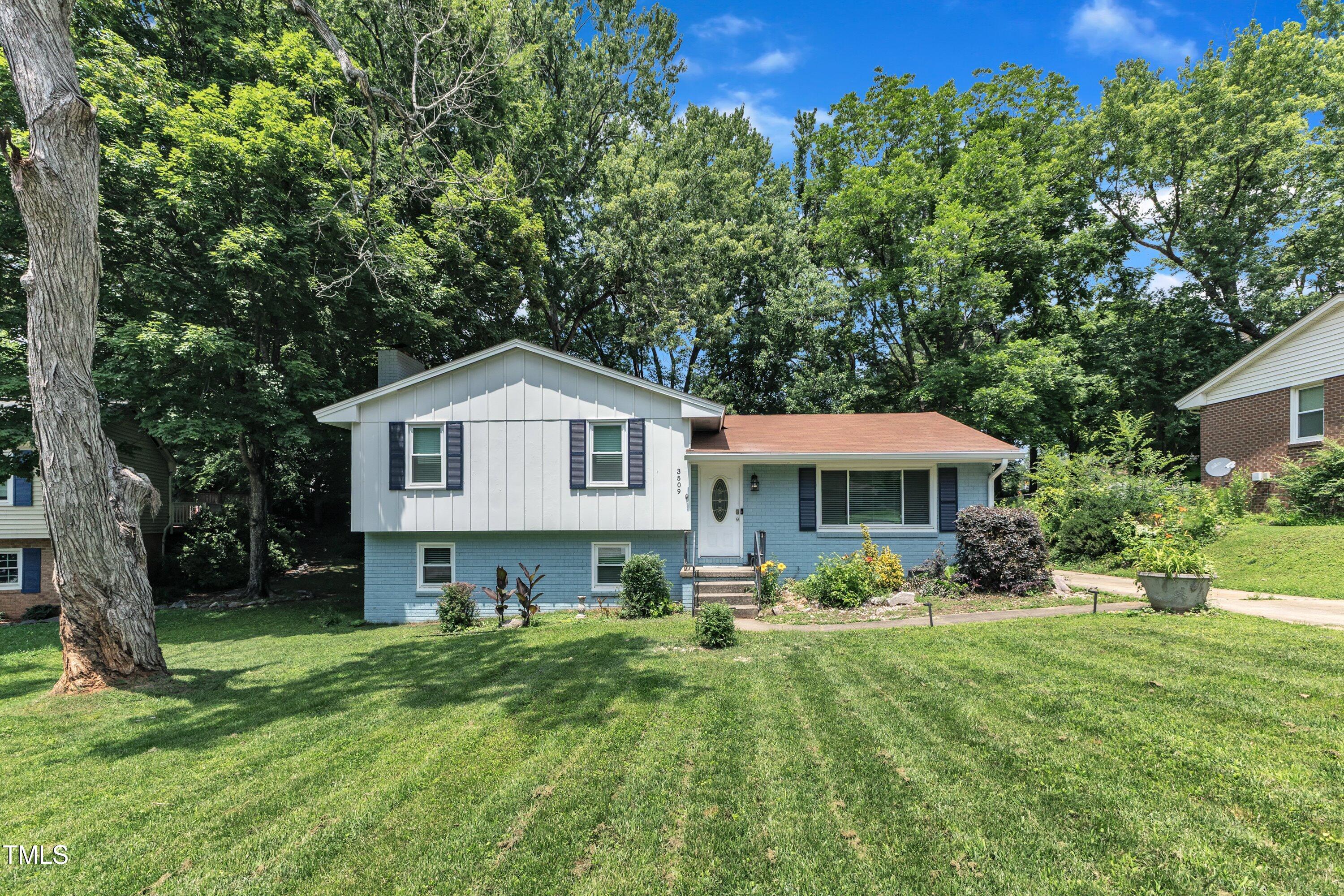3509 Crofton Court