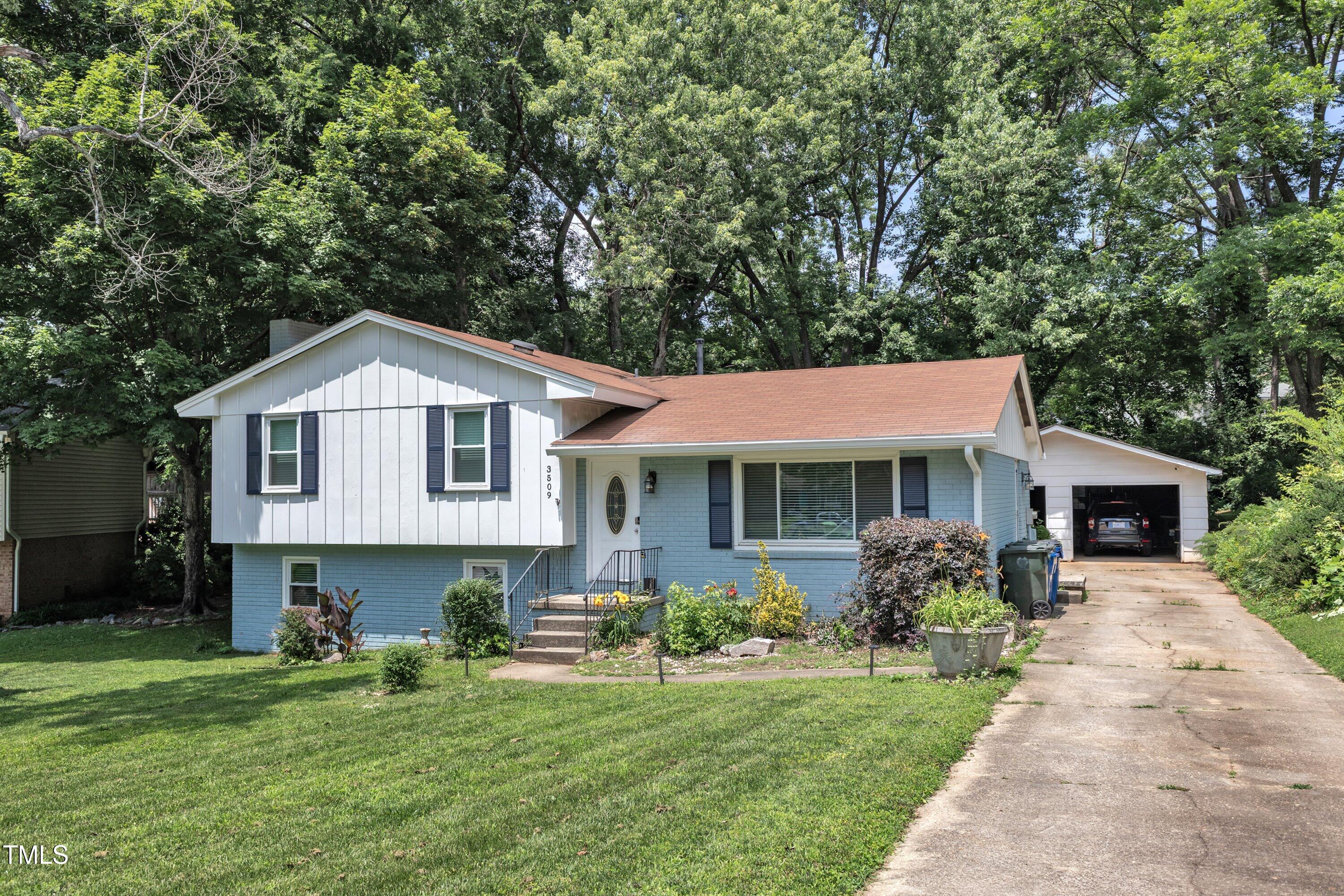 3509 Crofton Court