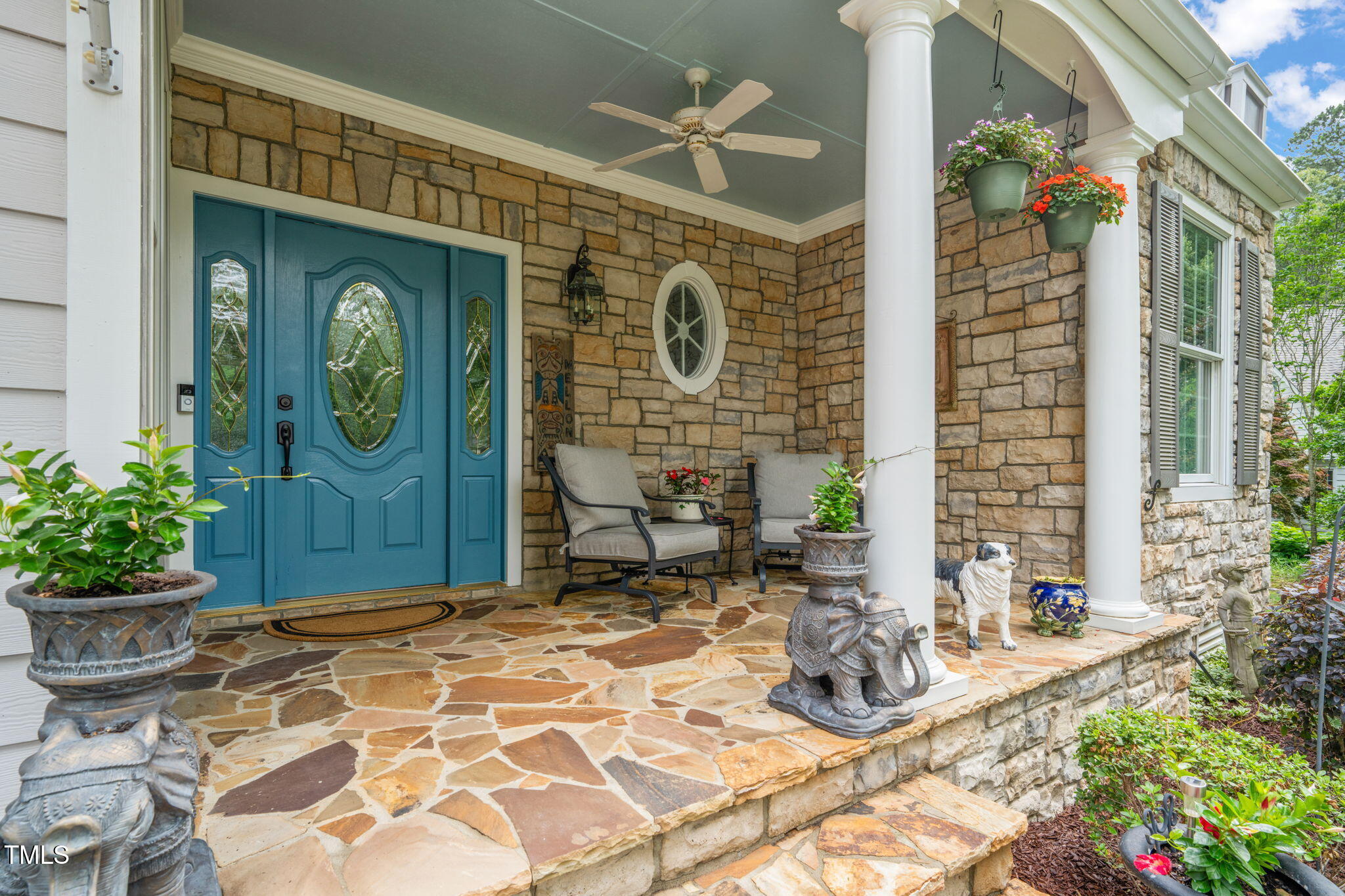 5405 Bluet Court