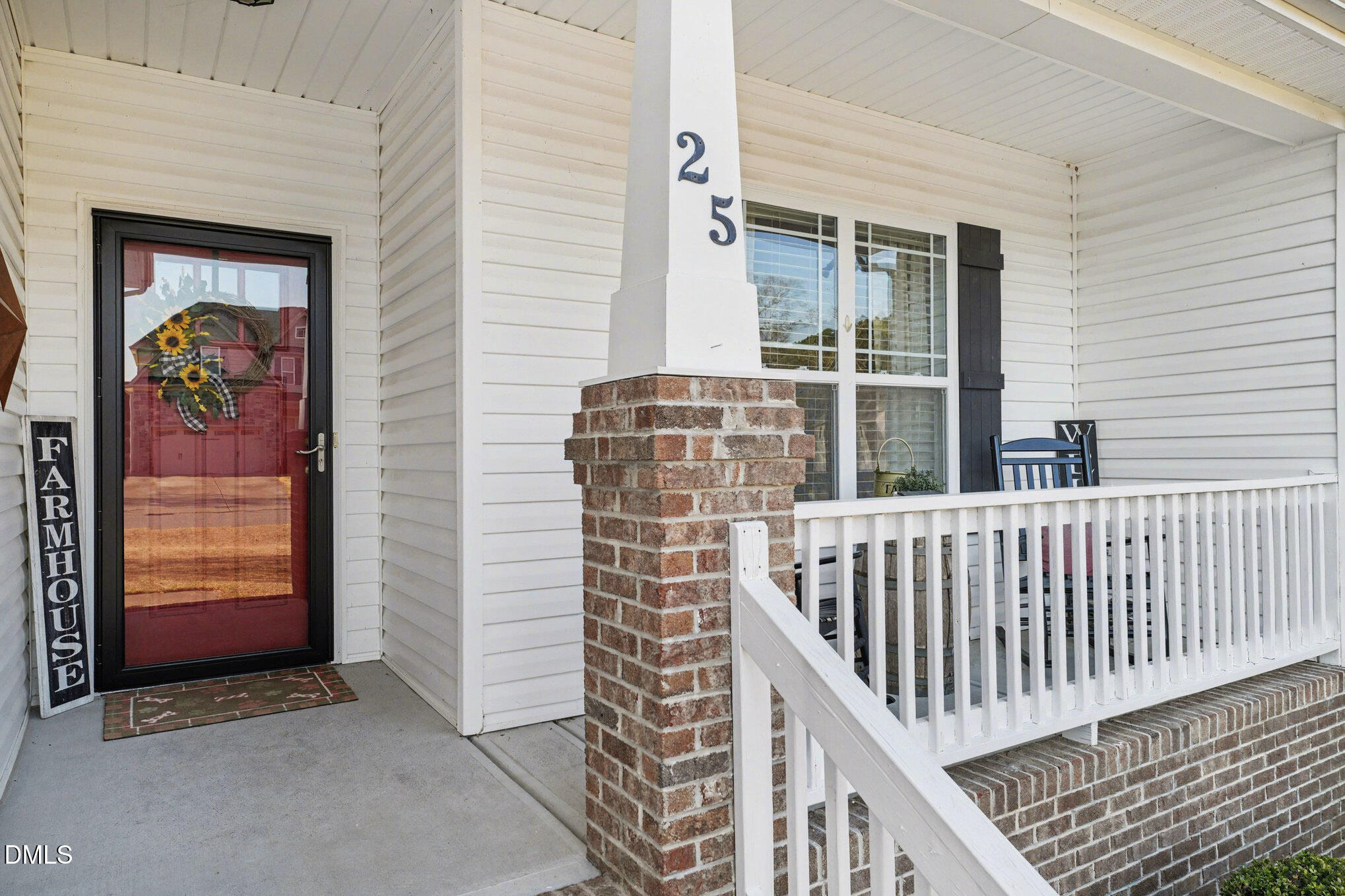 25 Walnut View Court