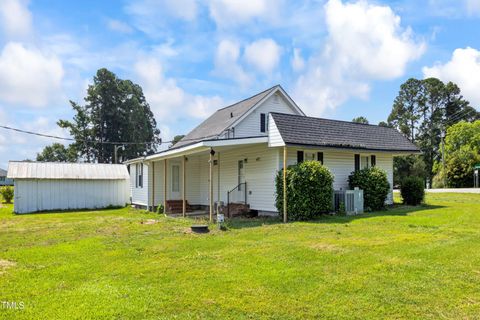 A home in Dunn