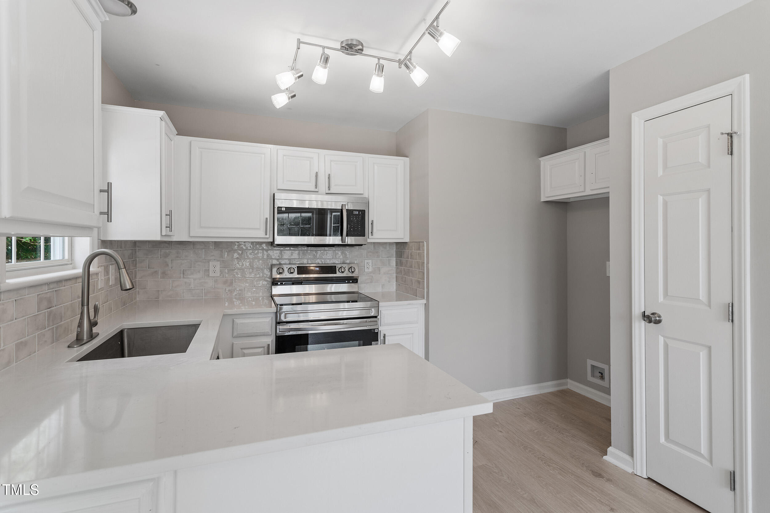 1941 White Memorial Church Road