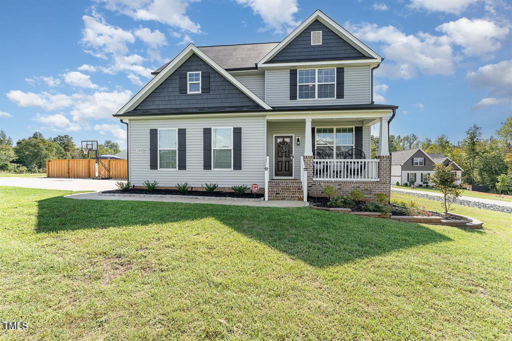 1302 Reading Court