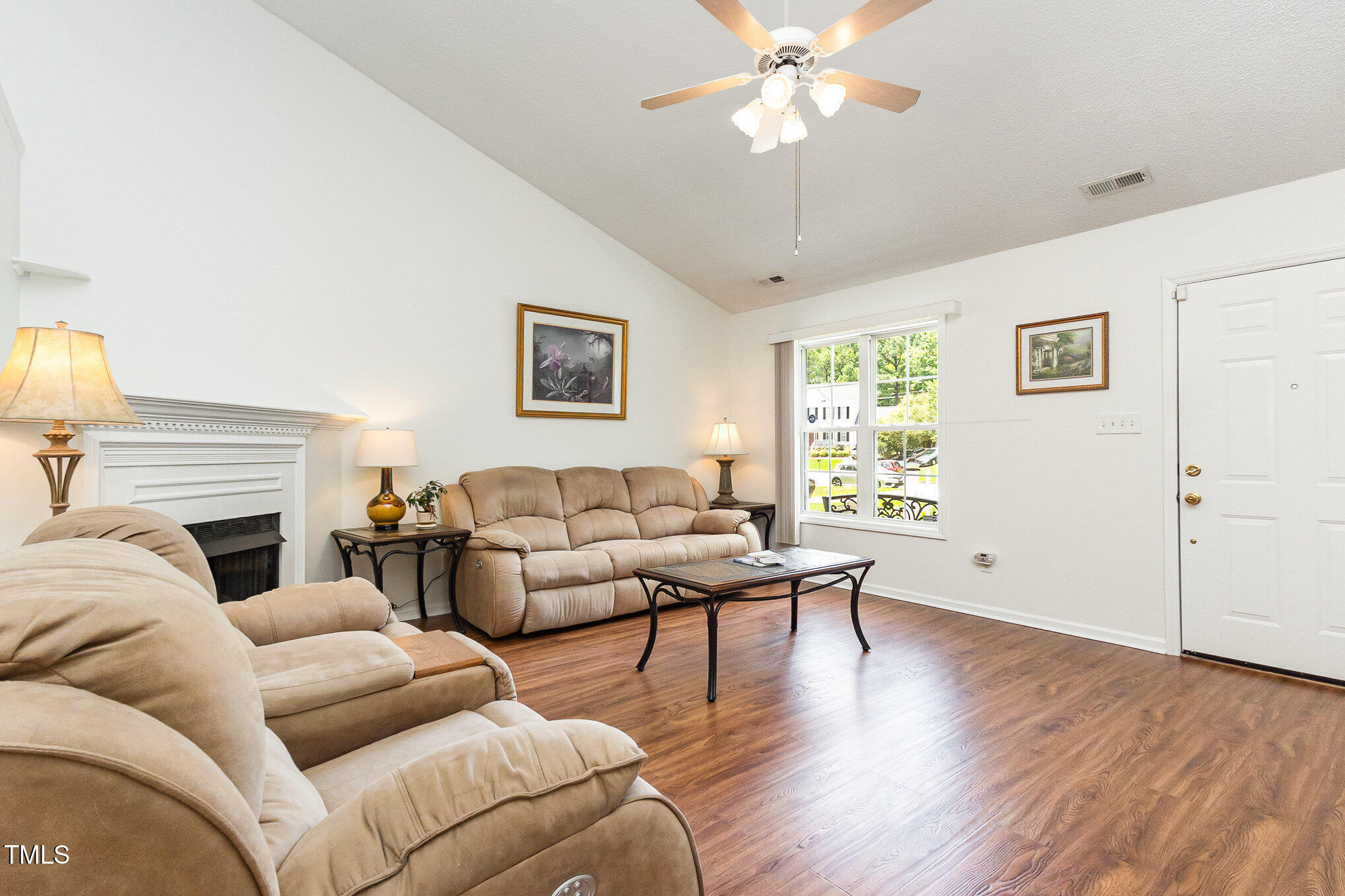 105 Fox Den Court