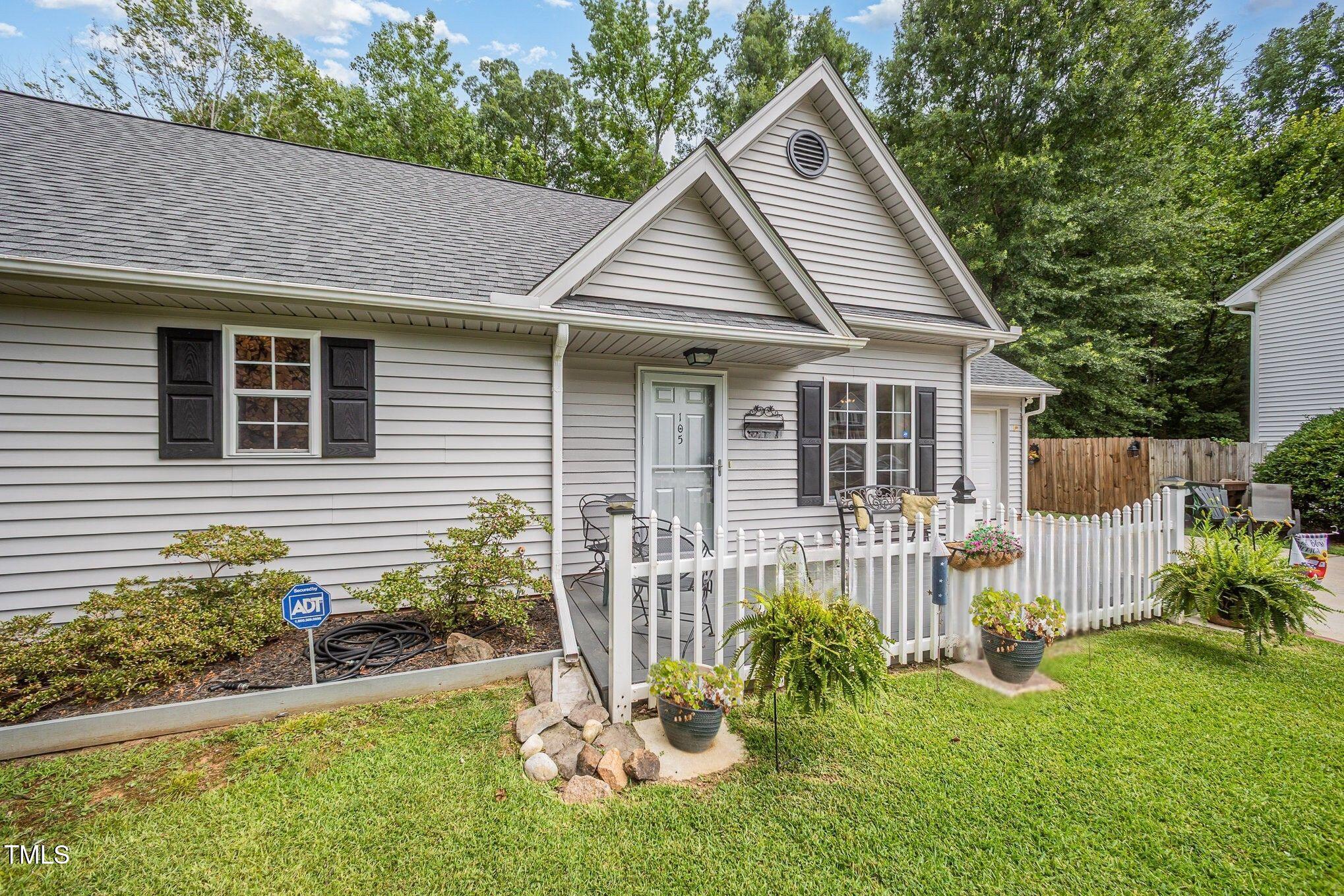 105 Fox Den Court