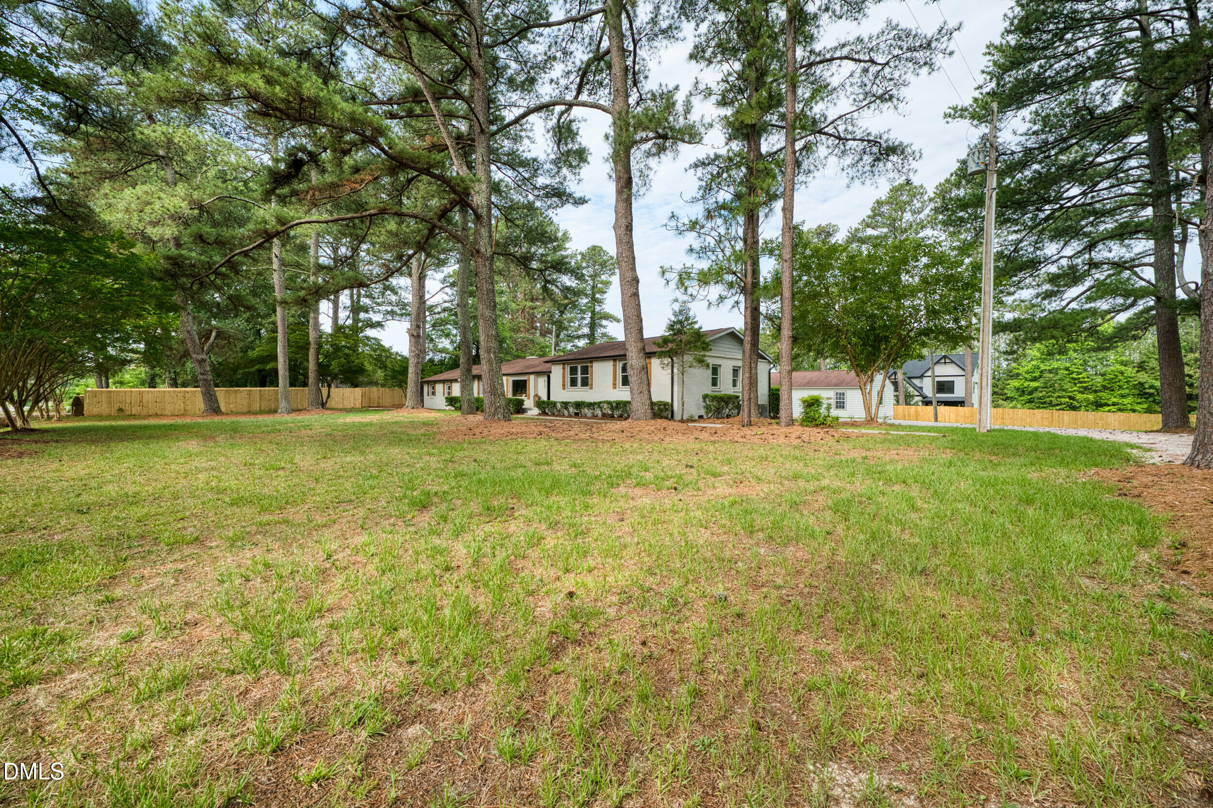 617 Richardson Road