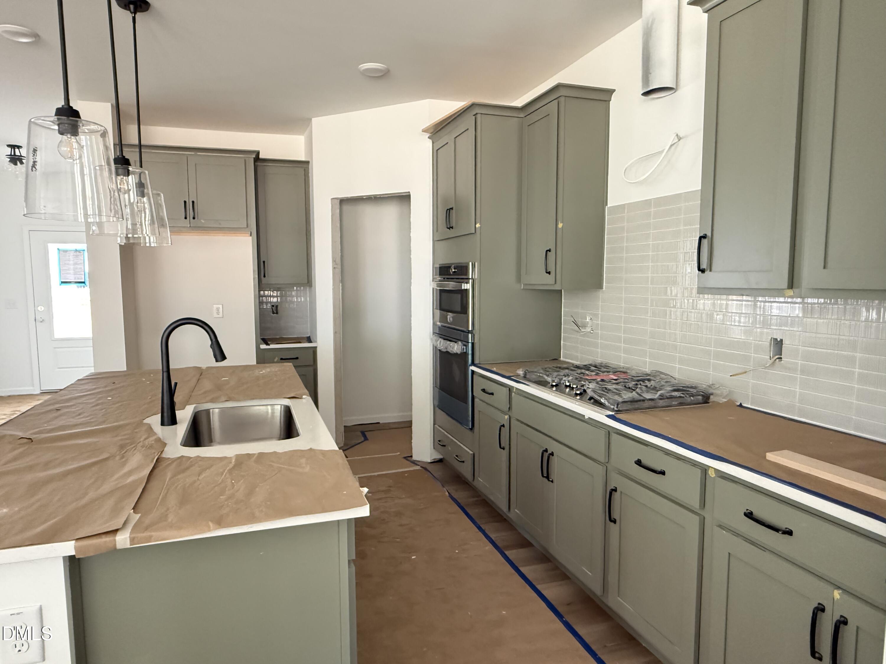 937 Fetching Place 371