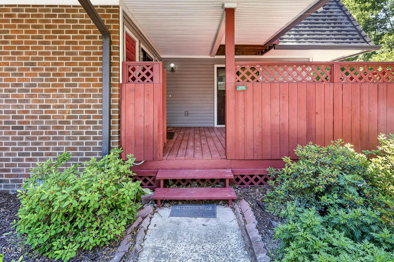 208 Finley Forest Drive