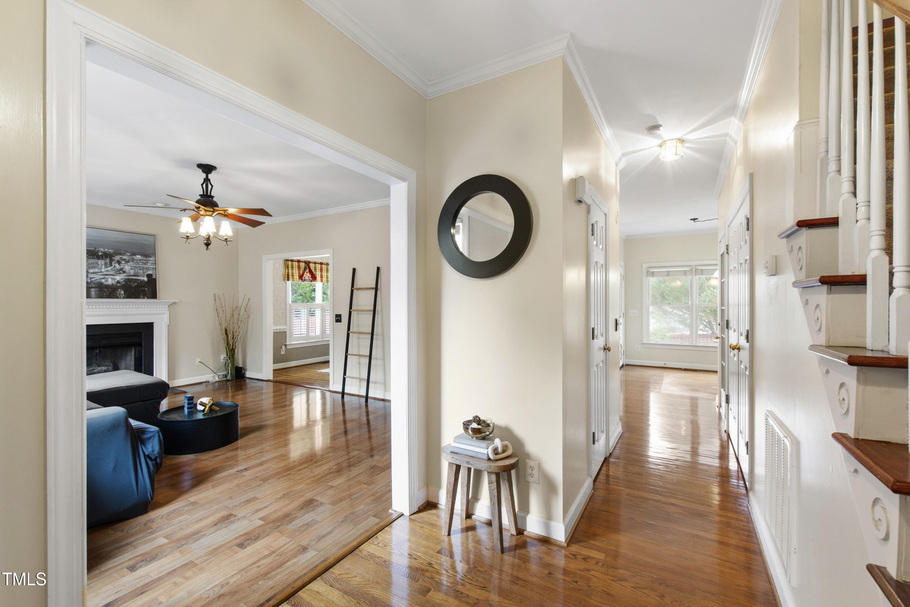 102 W Hill Drive