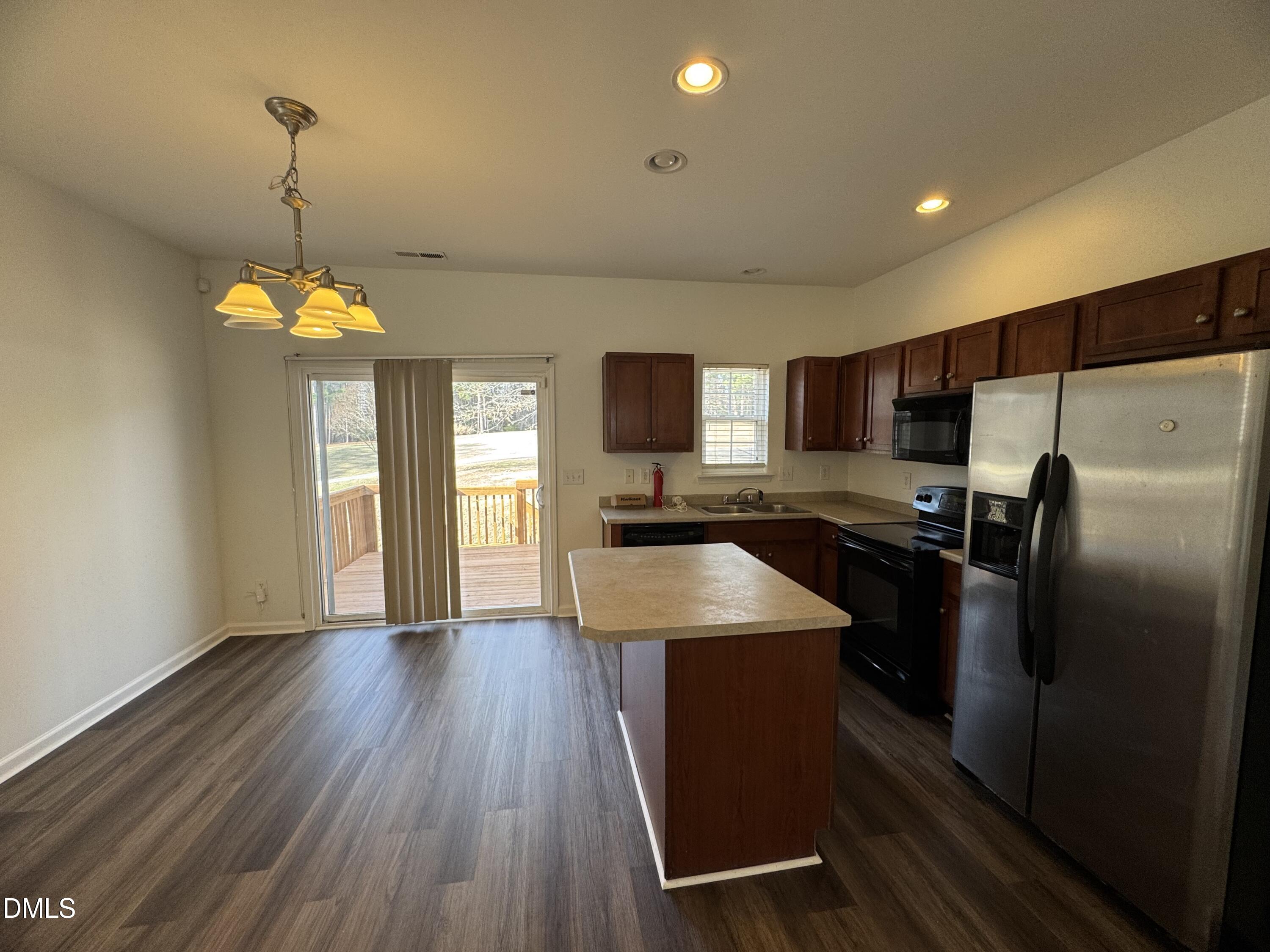 2212 Persimmon Ridge Drive