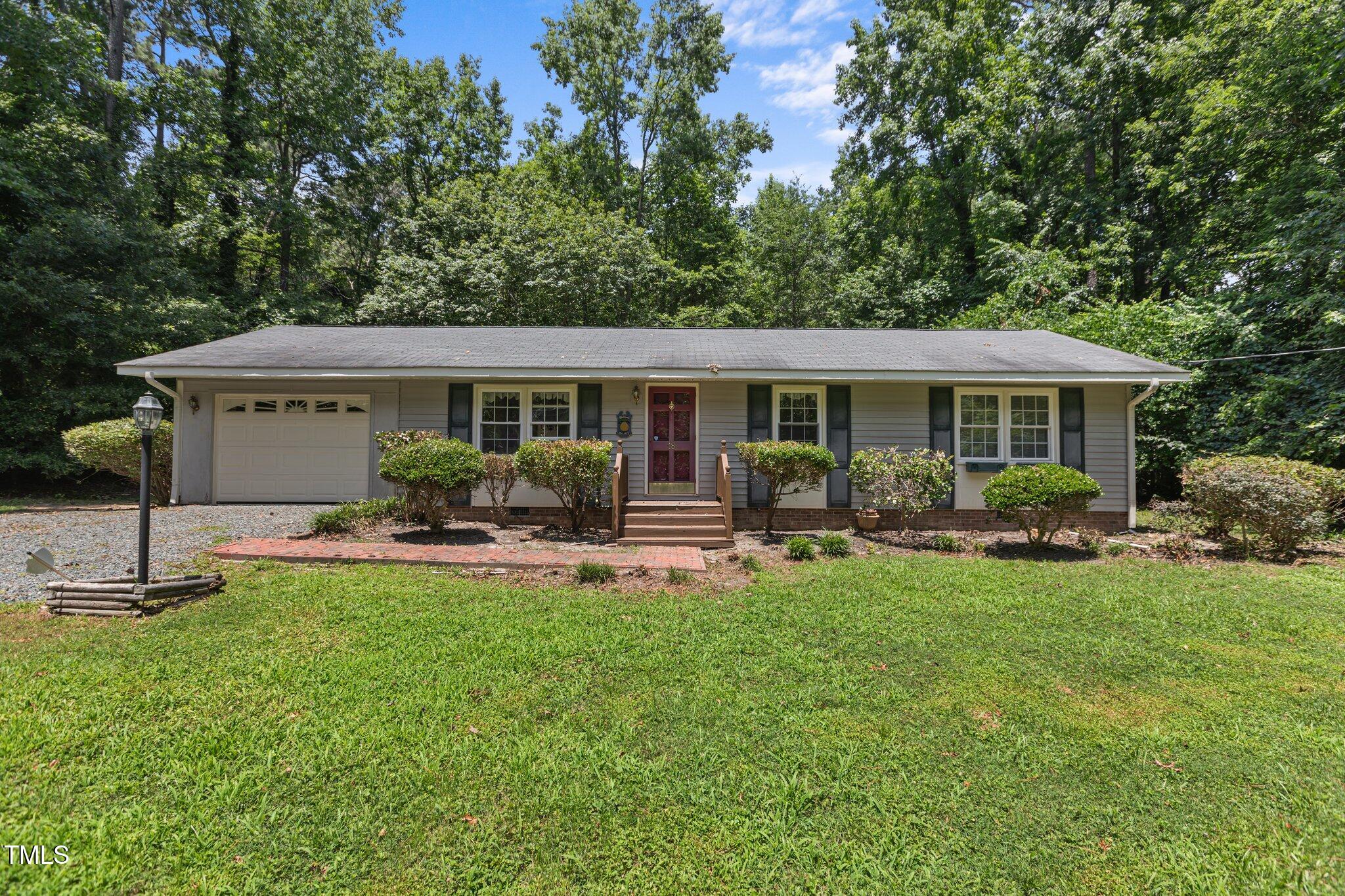 18 Red Pine Road